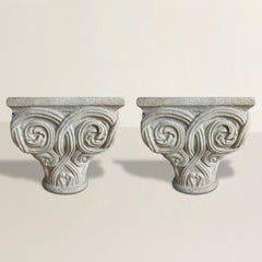 Pareja de mesas auxiliares vintage con capitel de columna