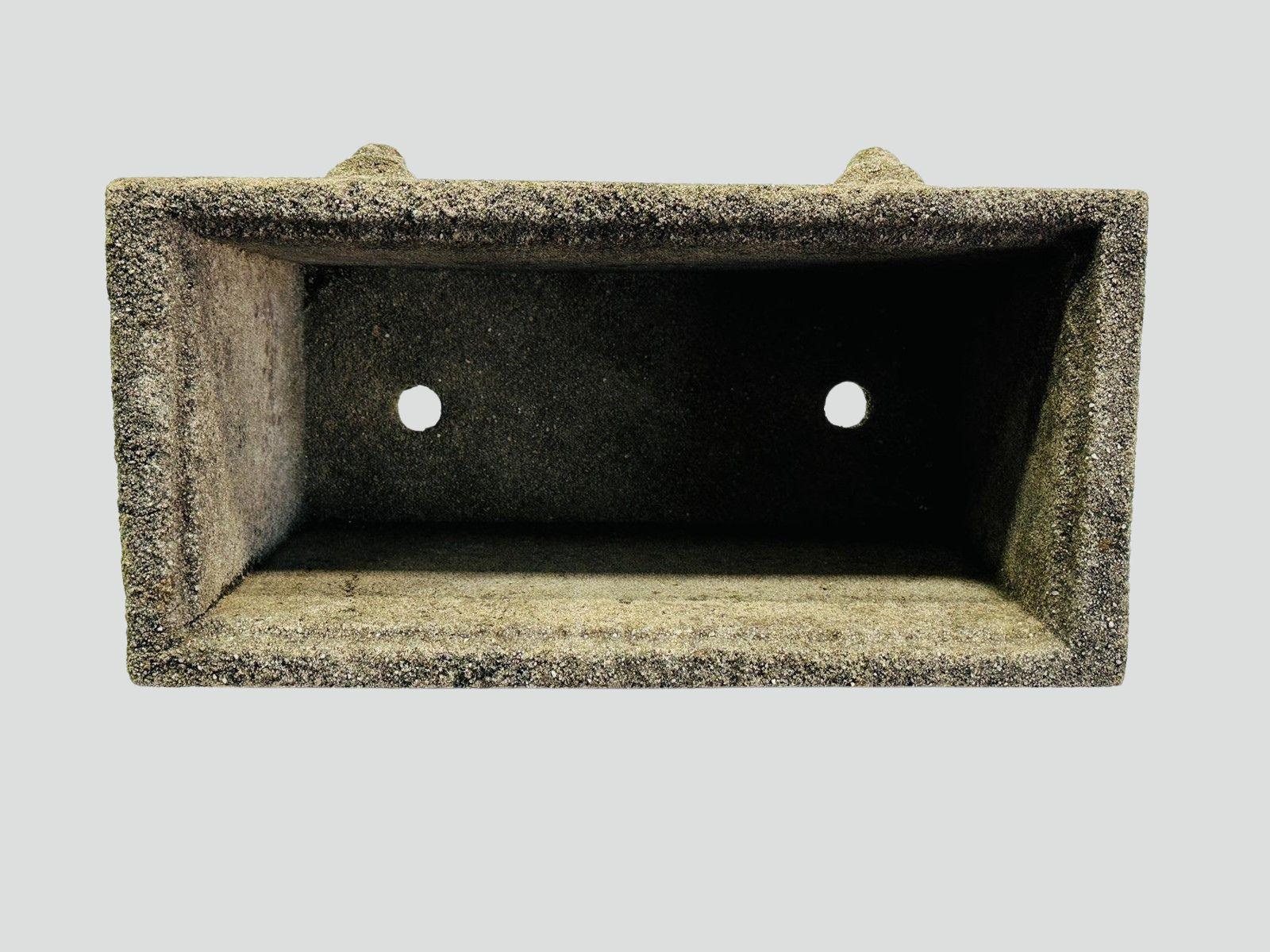 Pair of Vintage Concrete Lion Head Planters In Good Condition For Sale In West Hollywood, CA