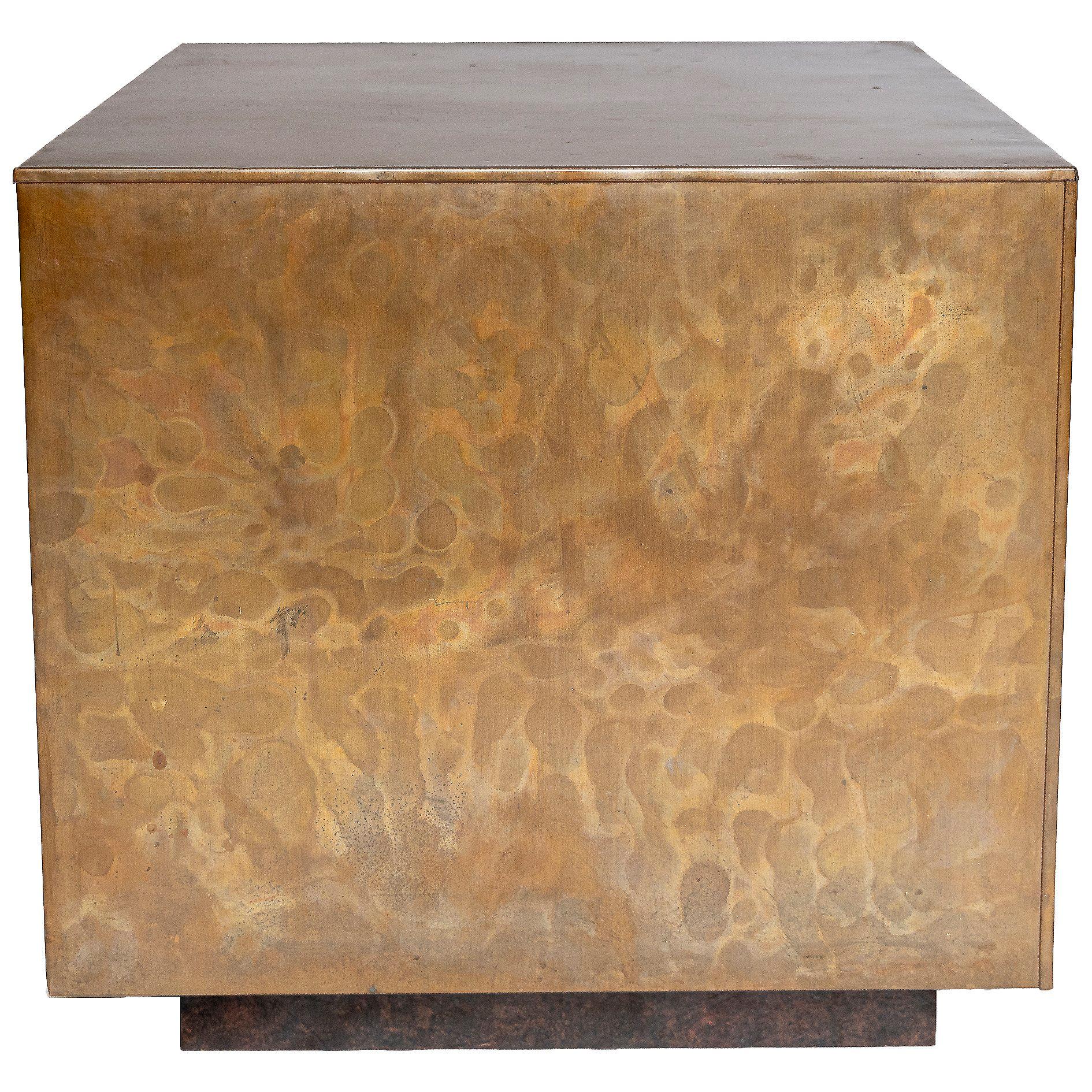 Pareja de mesas auxiliares cúbicas de cobre vintage Moderno en venta