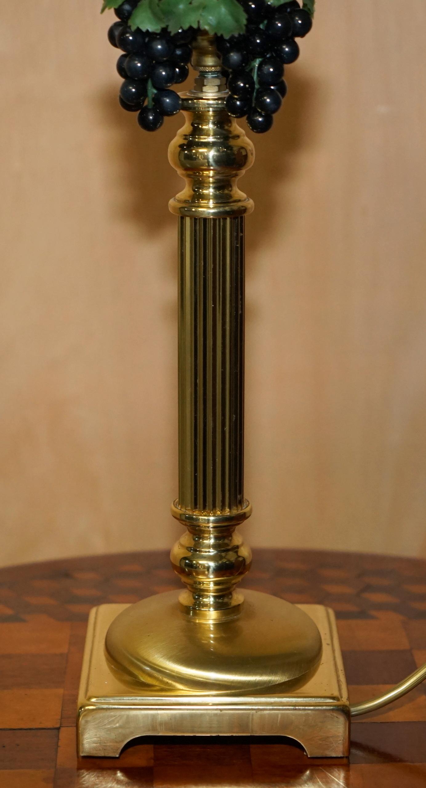 Brass PAIR OF ViNTAGE CORINTHIAN PILLAR BRASS DESK LAMPS WITH GRAPE VINE DETAILING For Sale