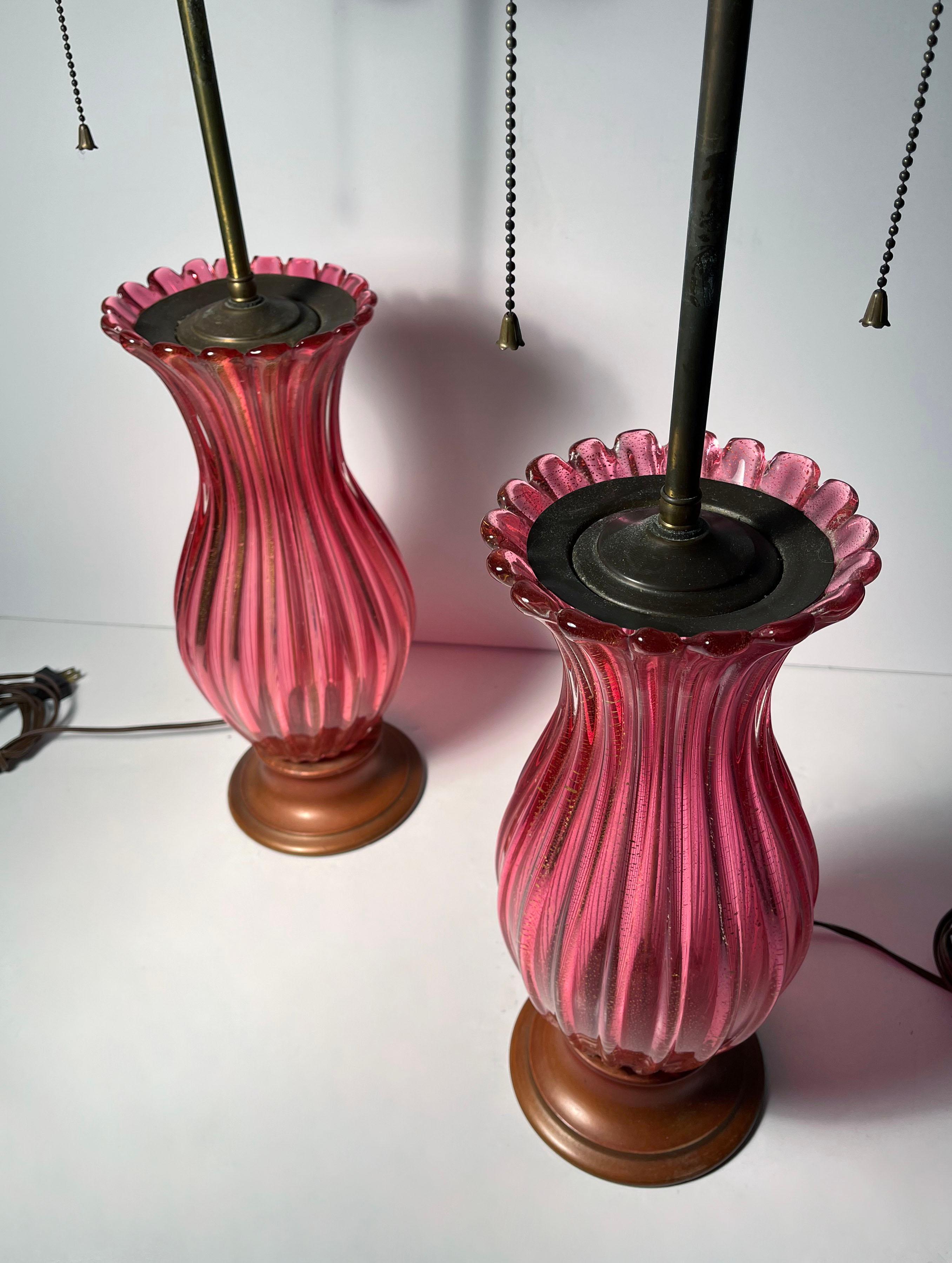 Zwei Lampen aus Murano-Glas von Barovier in der Farbe Cranberry (Italienisch) im Angebot