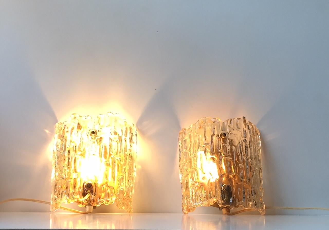 Vintage Crystal and Brass Wall Sconces by Carl Fagerlund for Orrefors, 1960s In Good Condition For Sale In Esbjerg, DK