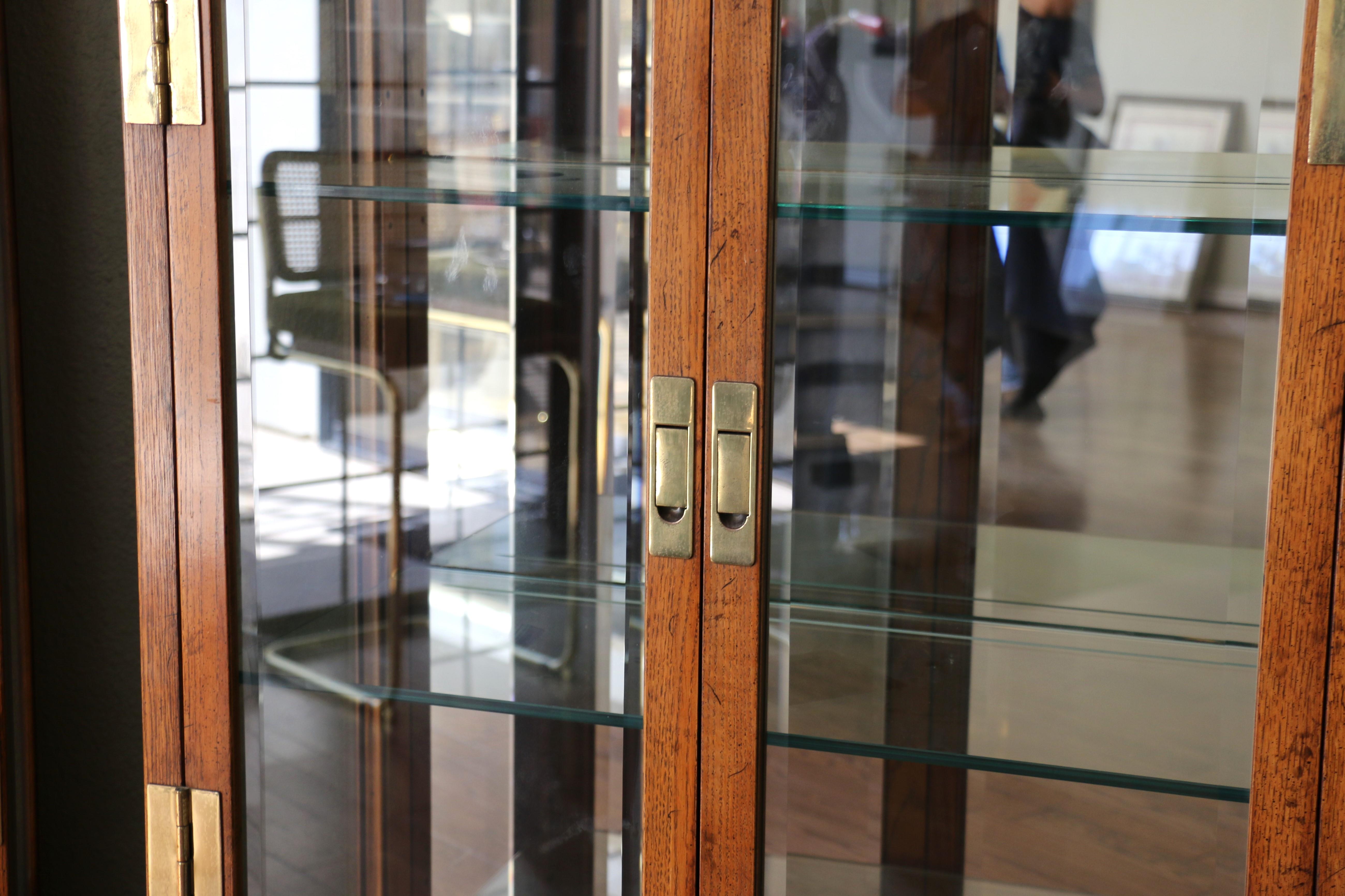 Pair of Vintage Curio Display Cabinets Campaign Style by Henredon, 1980s 4