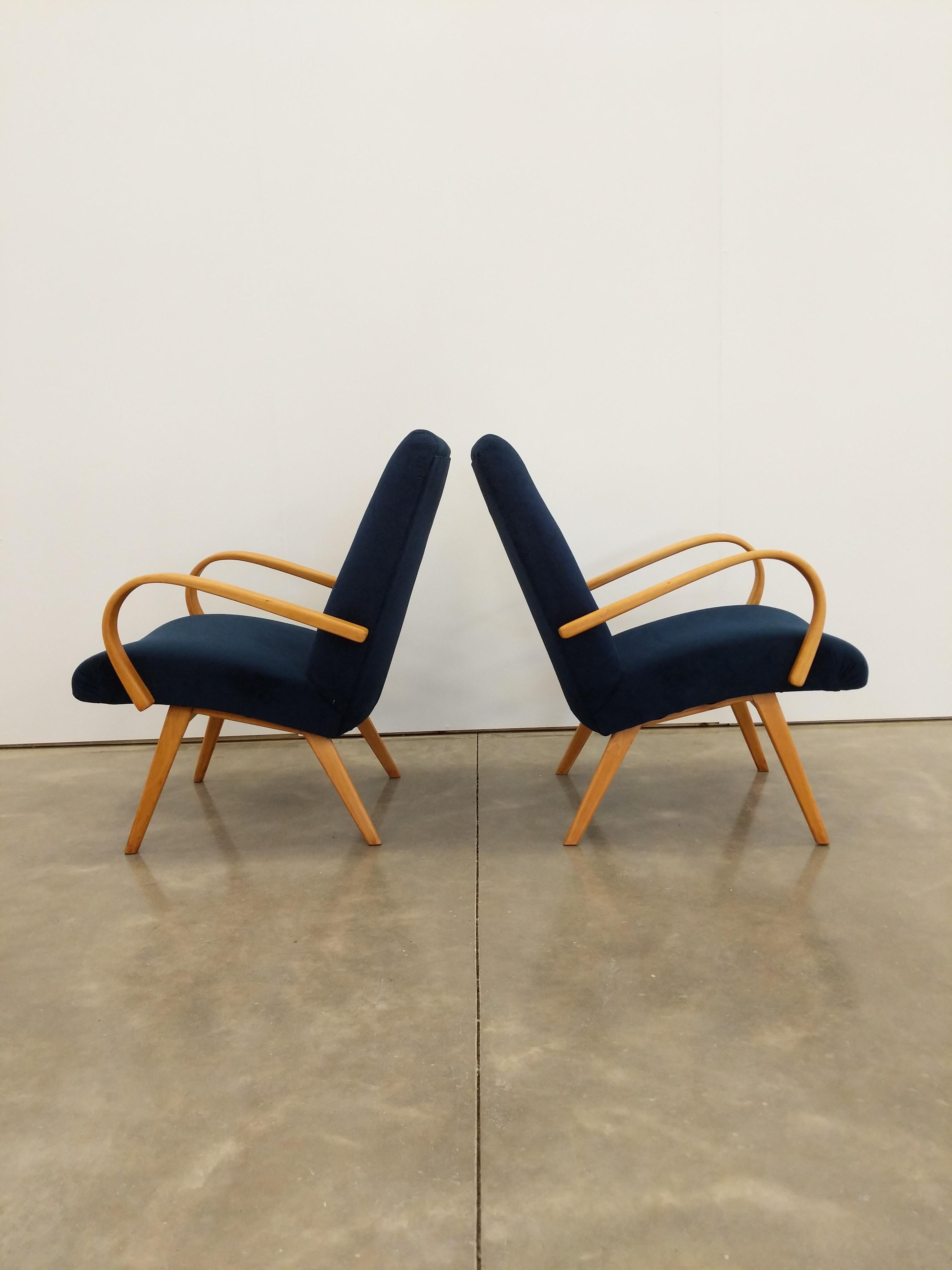 Pair of Vintage Czech Mid Century Modern Lounge Chairs In Good Condition For Sale In Gardiner, NY