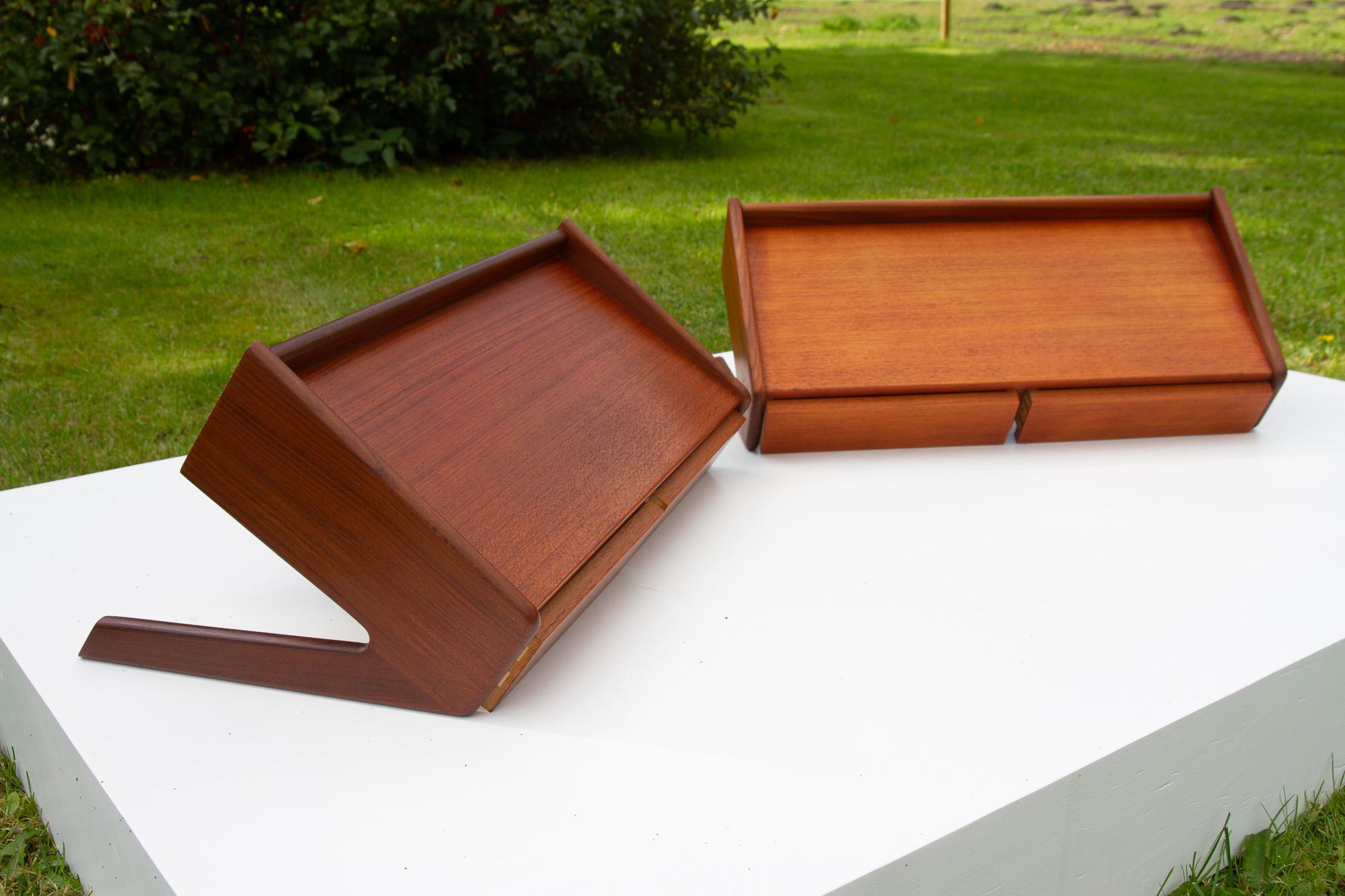 Mid-Century Modern Pair of Vintage Danish Bedside Tables by Ølhom, 1960s For Sale
