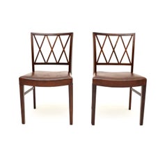 Pareja de sillas danesas vintage de Ole Wanscher