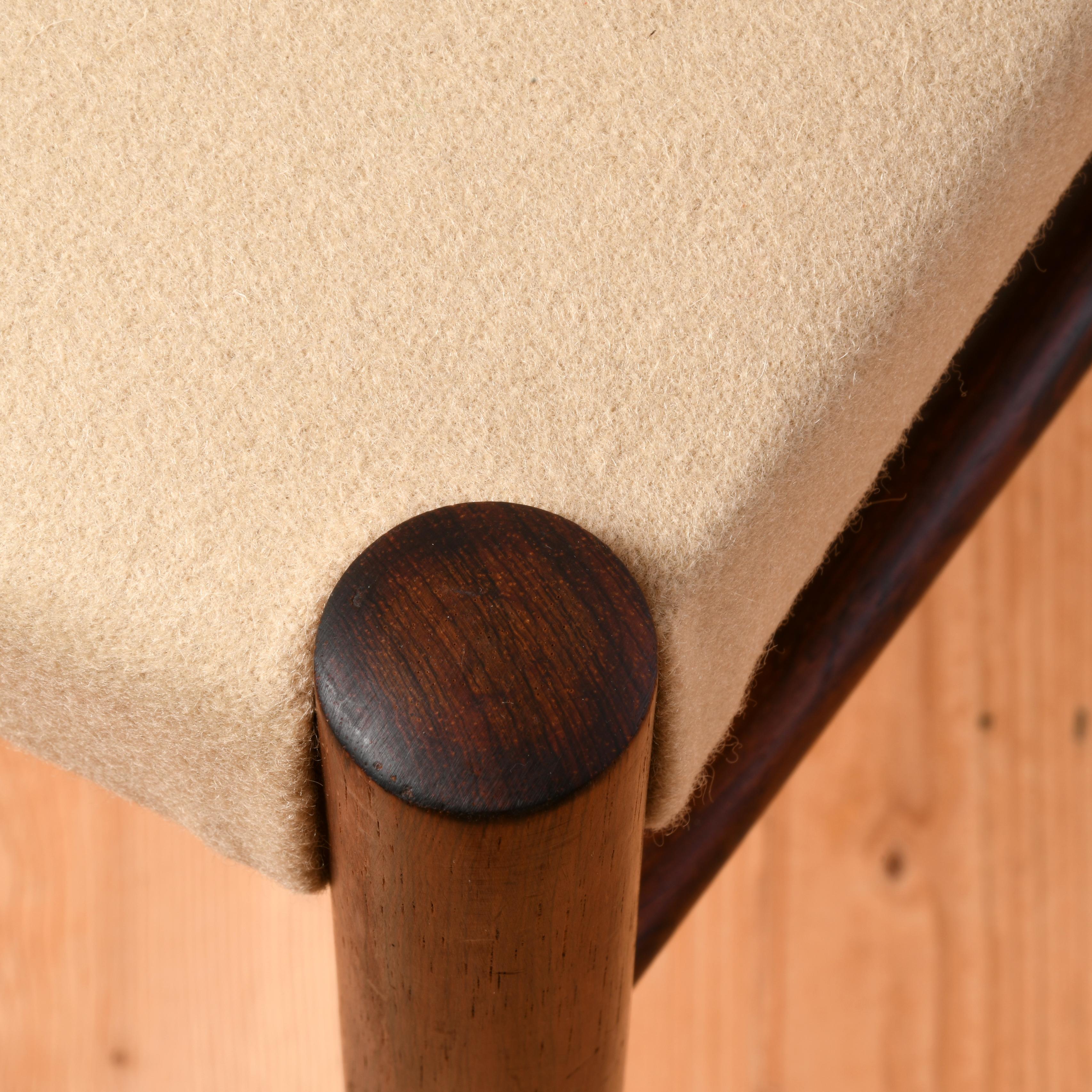 Pair of vintage danish chairs from the sixties, upholstered with wool. For Sale 9