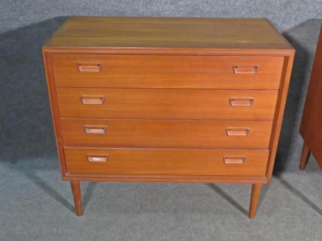 Pair of Vintage Danish Dressers In Good Condition In Brooklyn, NY