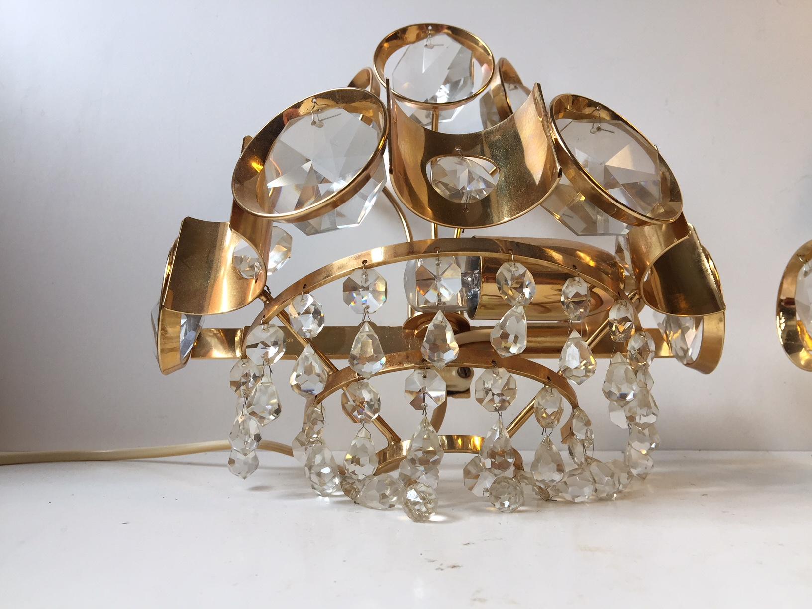 Pair of Vintage Danish Gilded Sconces with Crystal Prisms from M.P.R, 1970s In Excellent Condition In Esbjerg, DK