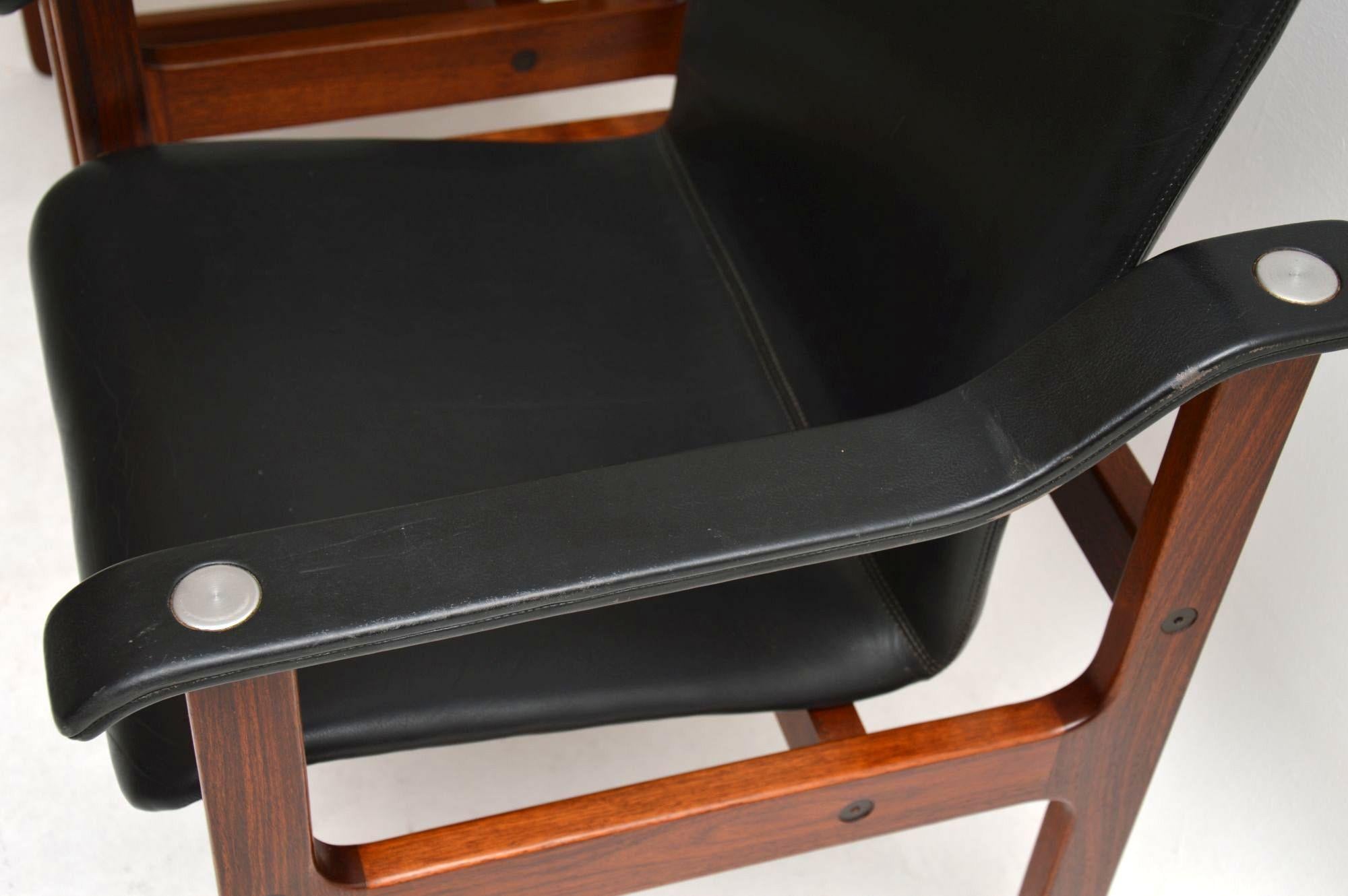 20ième siècle Paire de fauteuils danois vintage en cuir en vente