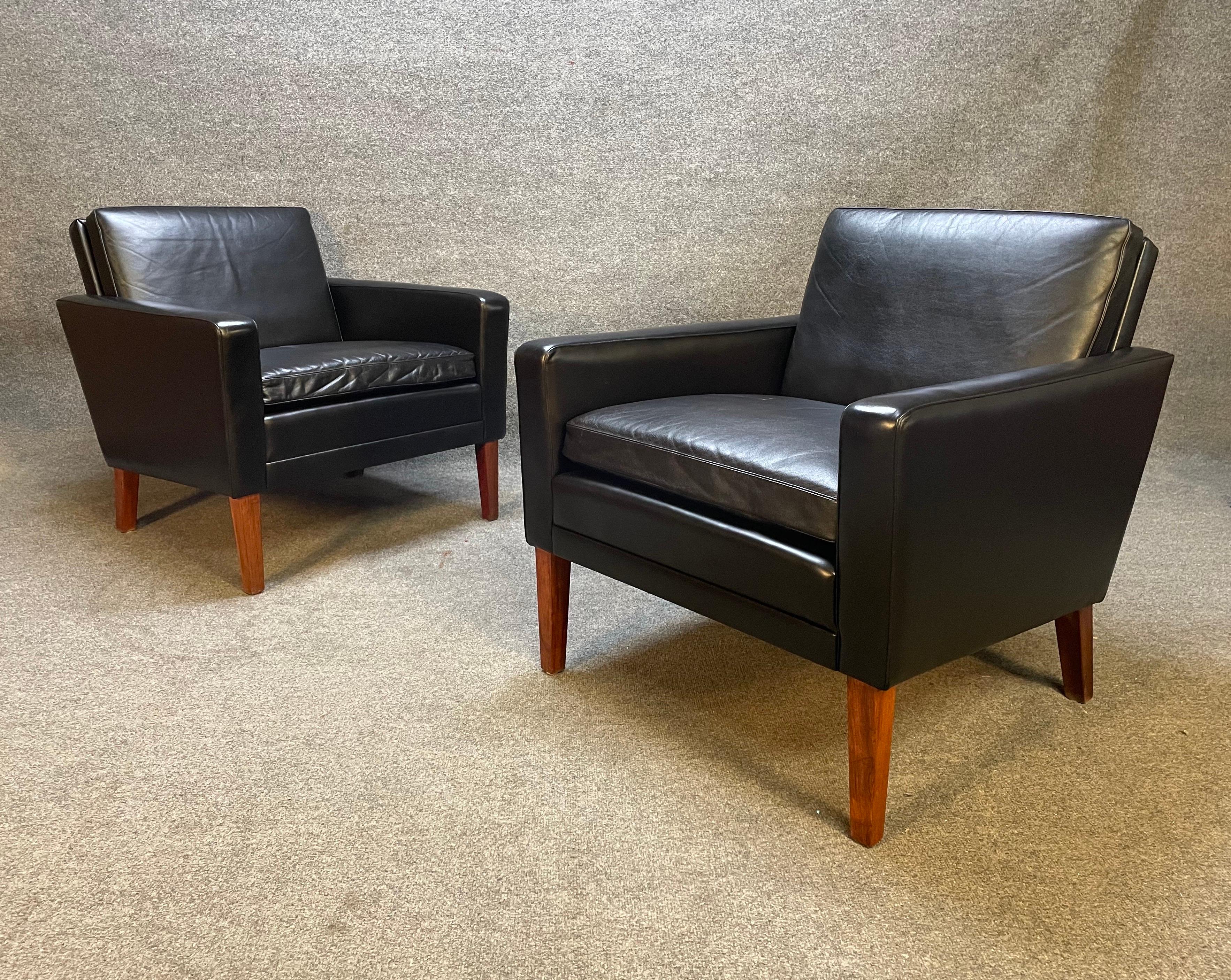 Scandinavian Modern Pair of Vintage Danish Mid-Century Modern Club Chairs in Leather and Rosewood