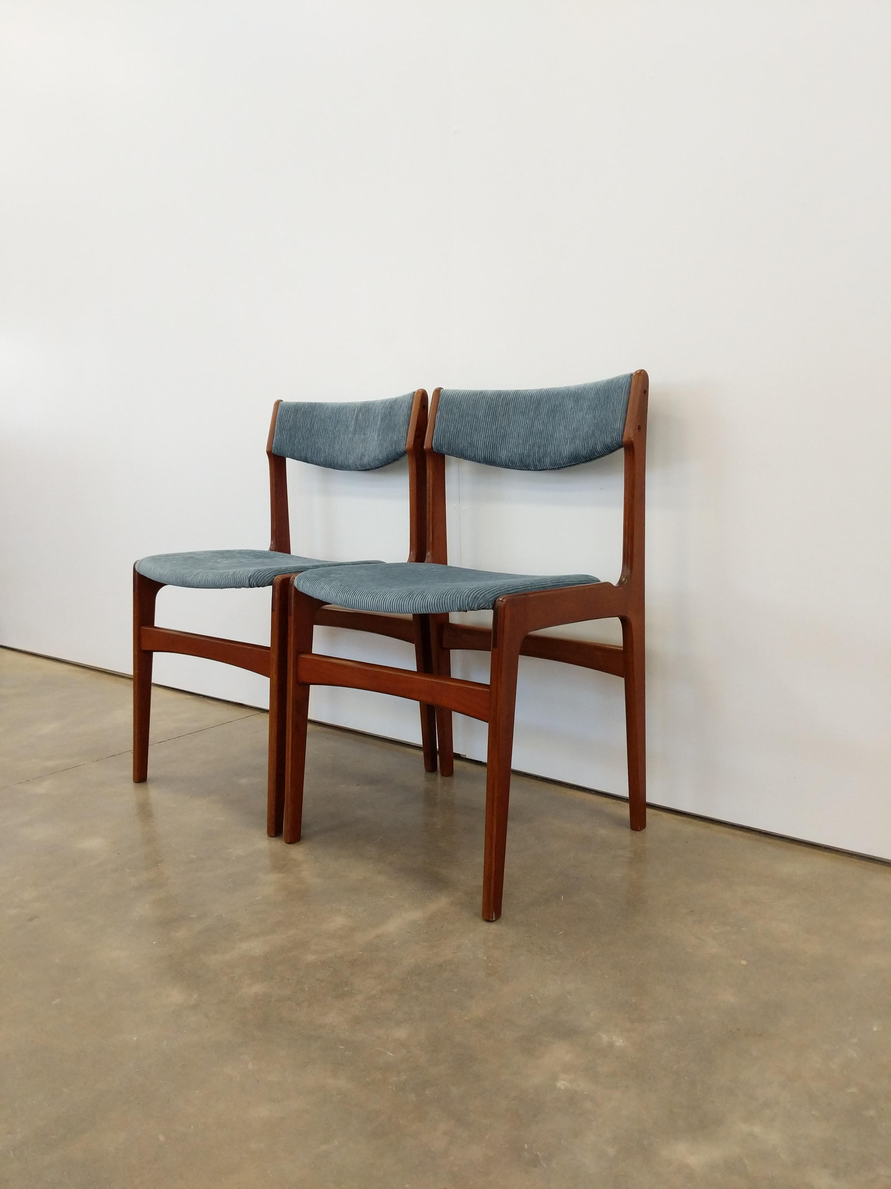 Teak Pair of Vintage Danish Mid Century Modern Erik Buch Dining Chairs