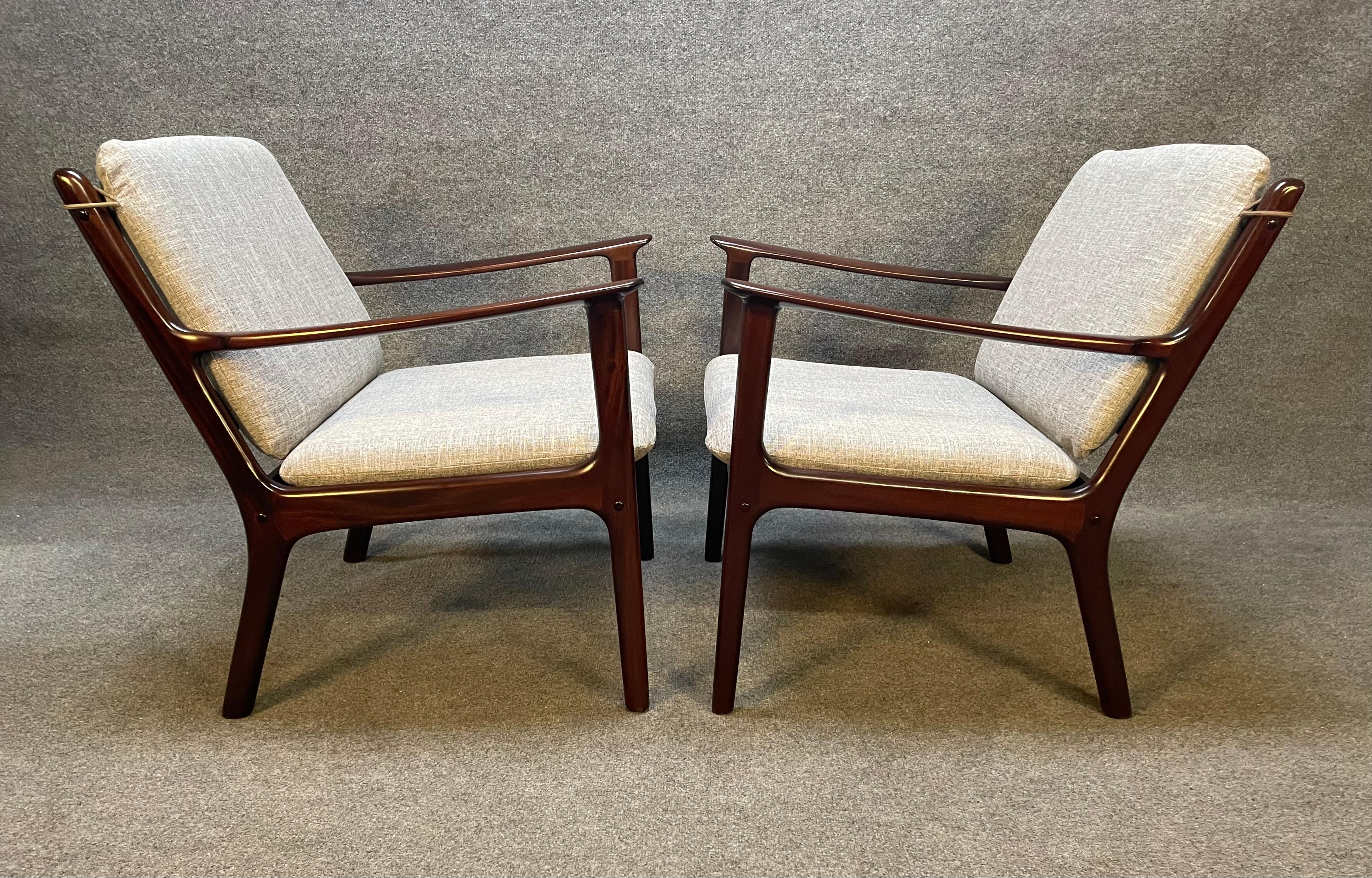 Scandinavian Modern Pair of Vintage Danish Mid-Century Modern Lounge Chair 