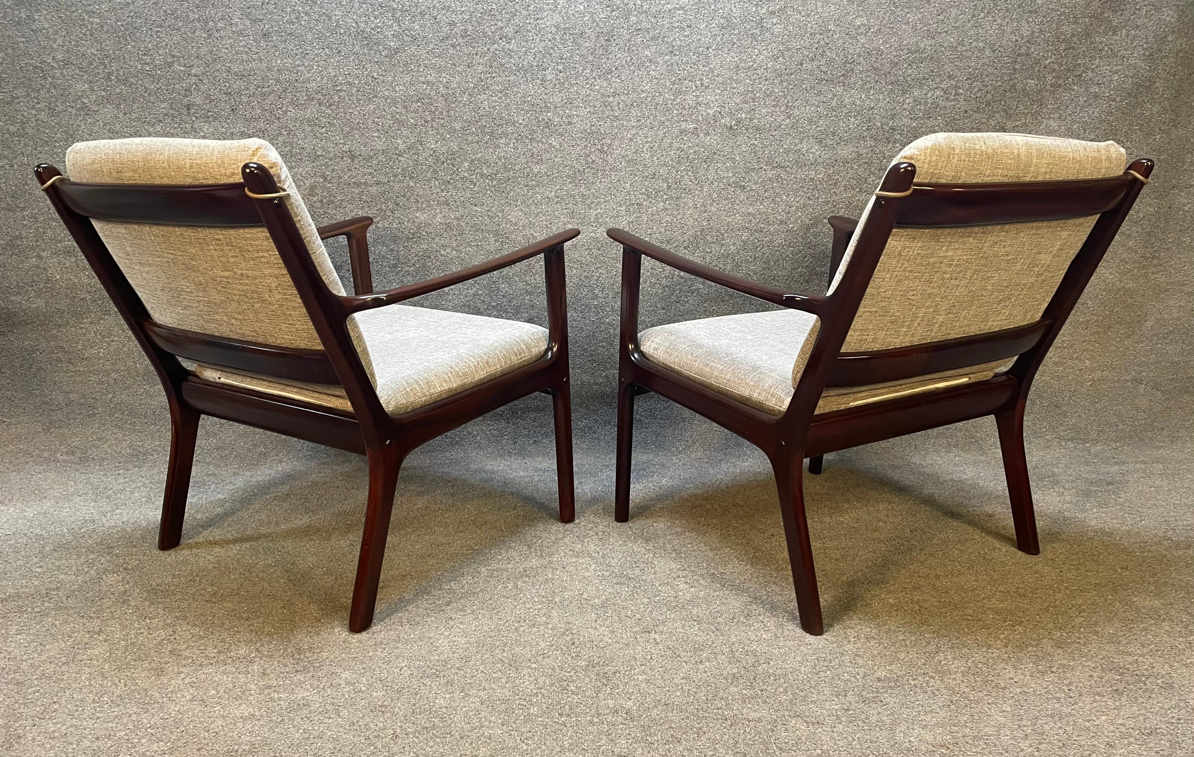 Mid-20th Century Pair of Vintage Danish Mid-Century Modern Lounge Chair 