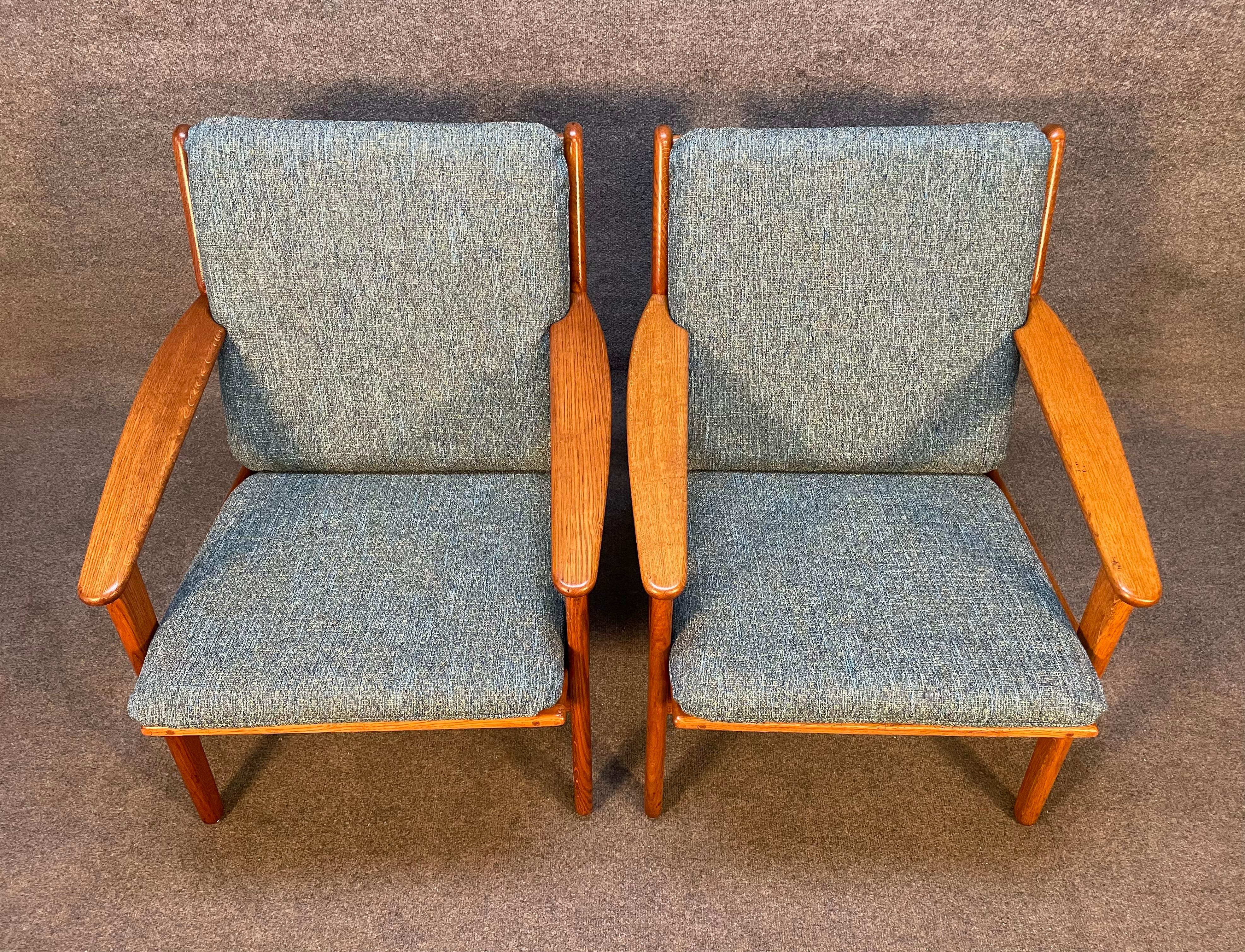 Woodwork Pair of Vintage Danish Midcentury Oak Lounge Chairs Model 