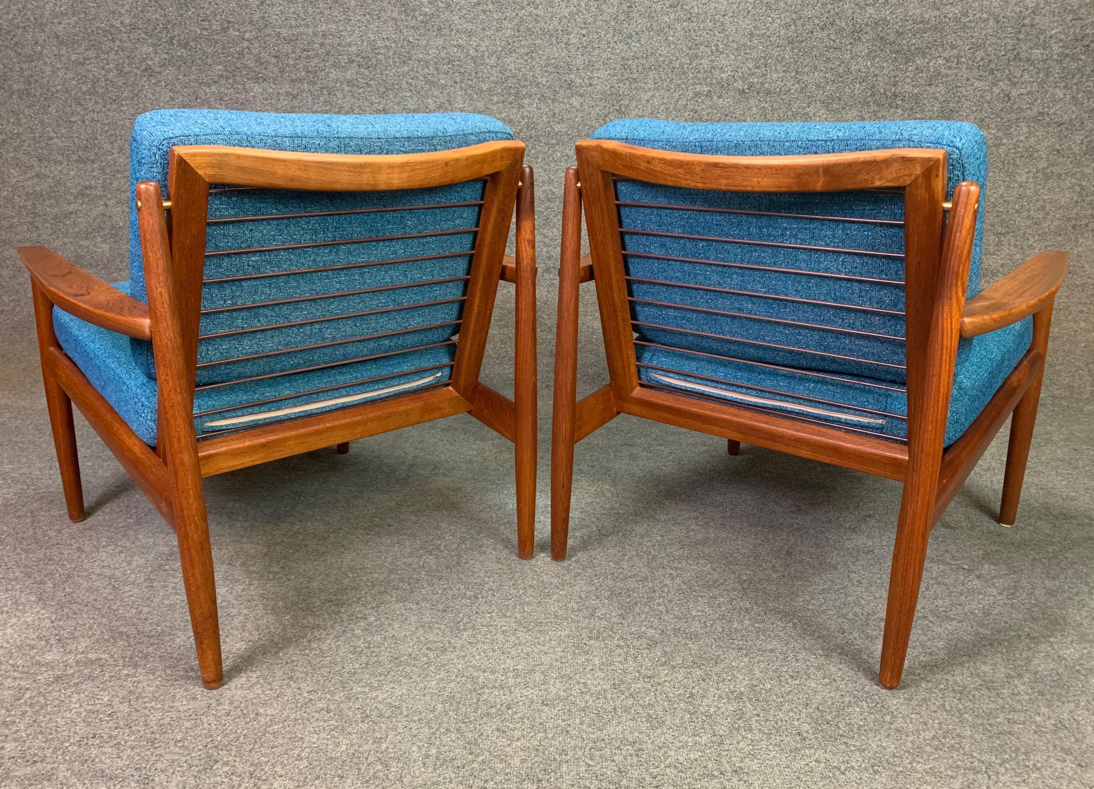 Pair of Vintage Danish Midcentury Teak Easy Chairs by Arne Vodder for Glostrup 4