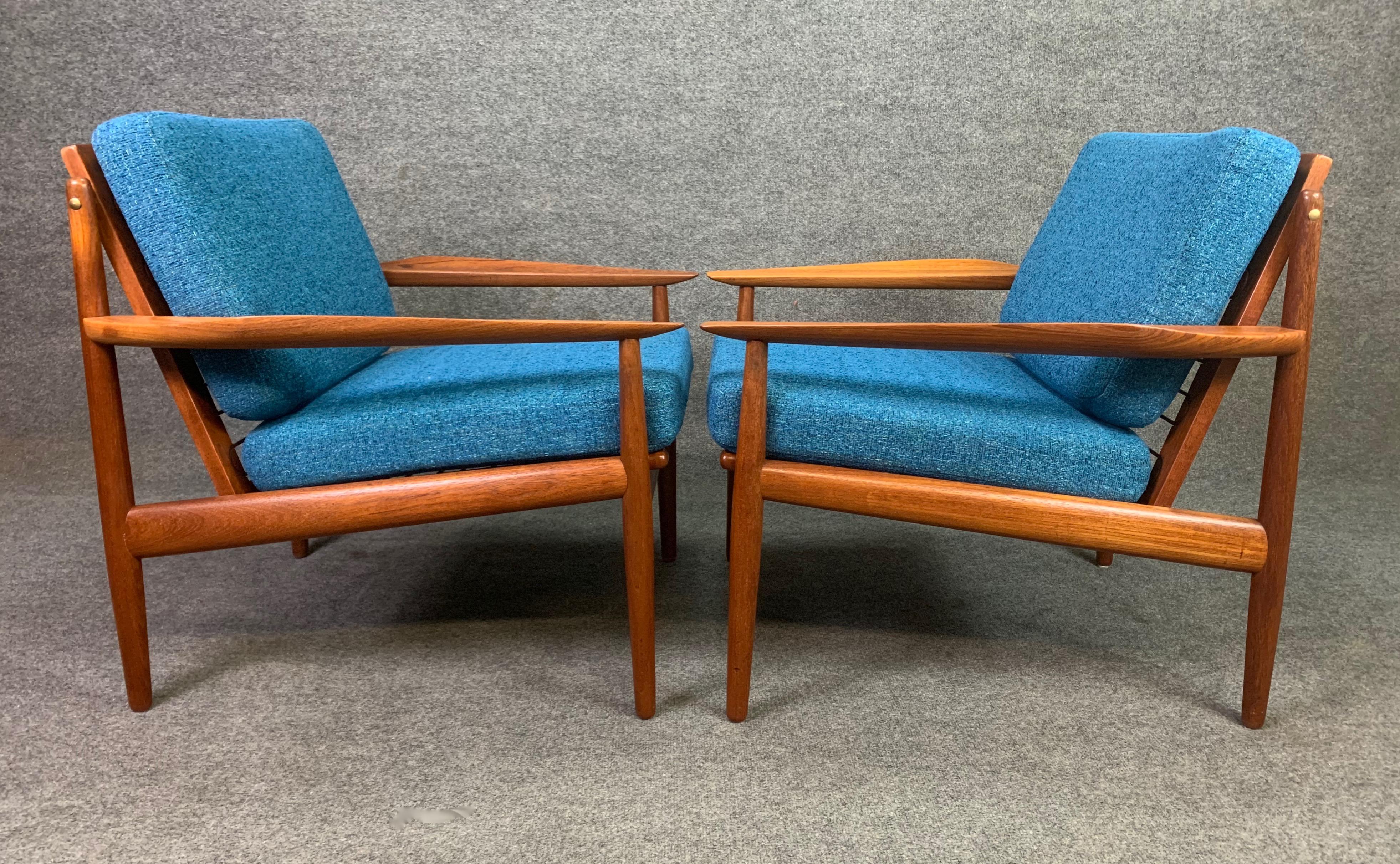 Pair of Vintage Danish Midcentury Teak Easy Chairs by Arne Vodder for Glostrup 2