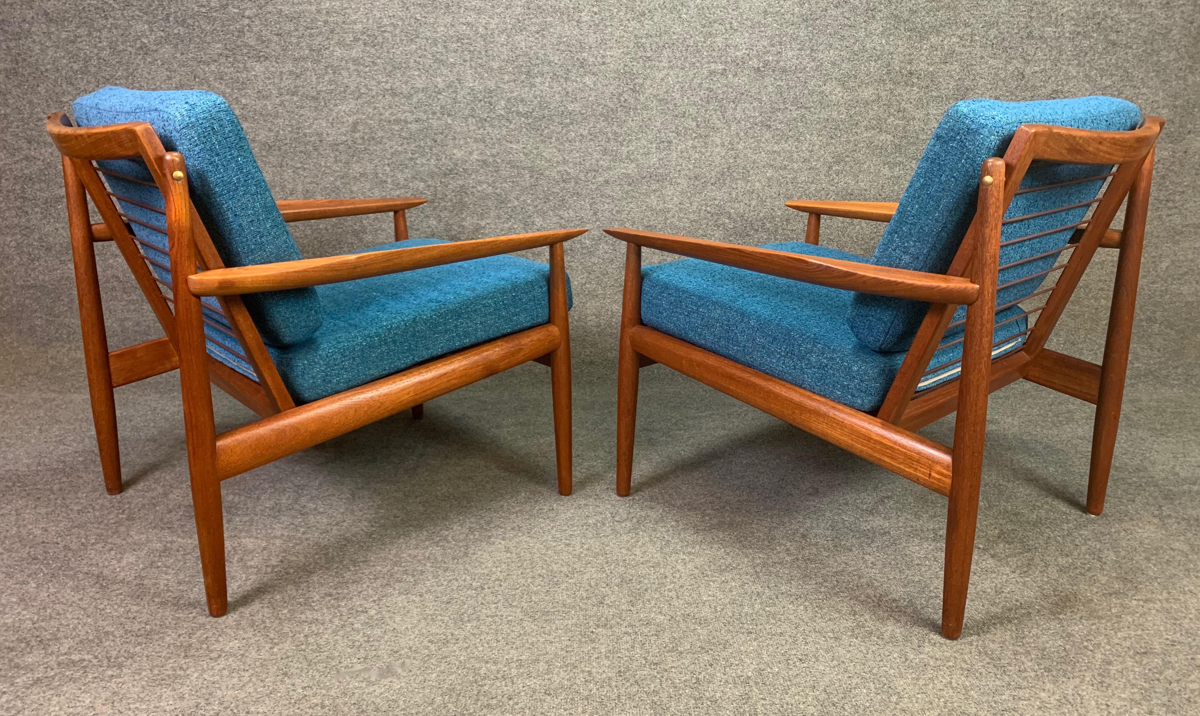 Pair of Vintage Danish Midcentury Teak Easy Chairs by Arne Vodder for Glostrup 3