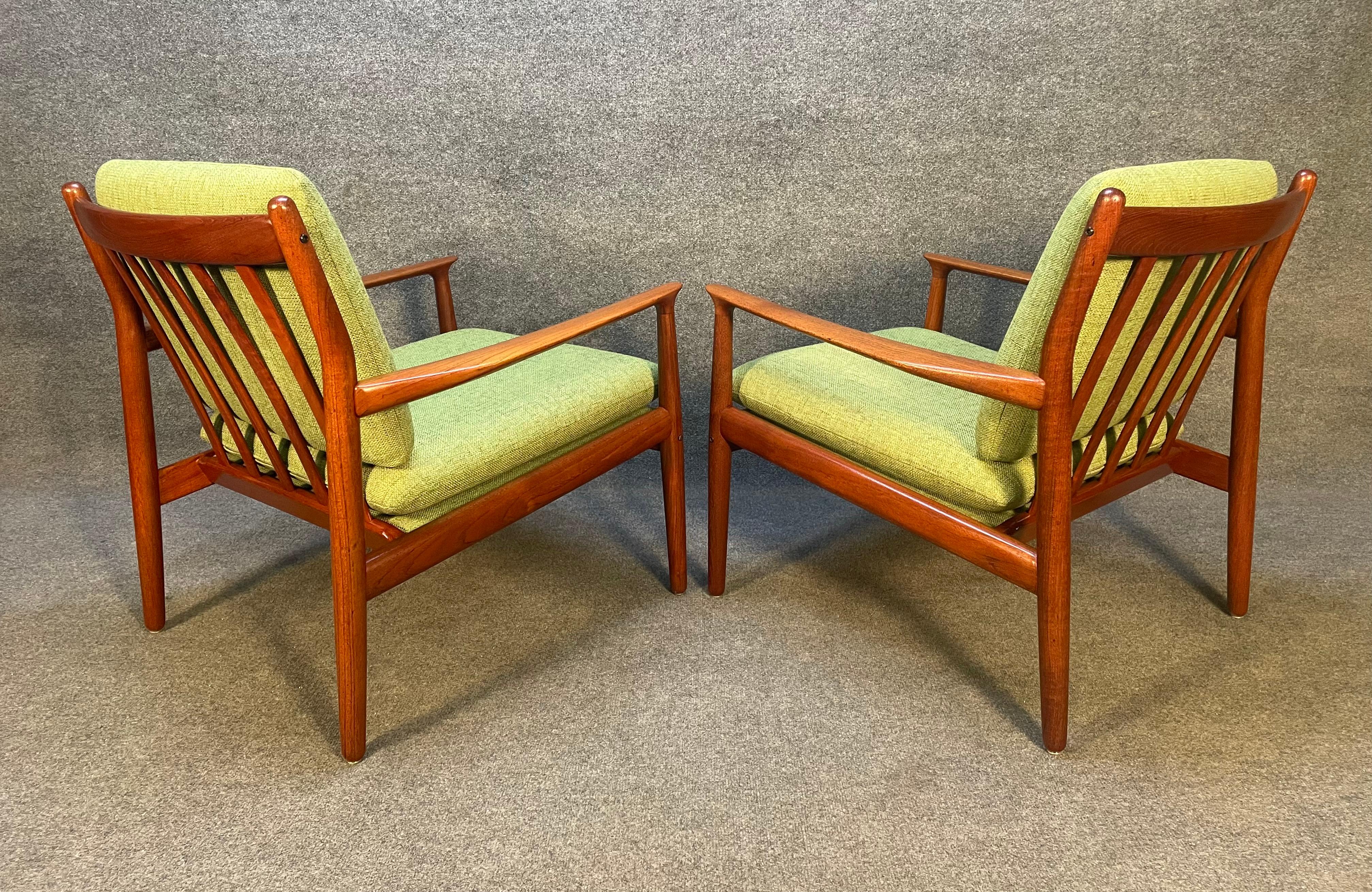 Mid-20th Century Pair of Vintage Danish Mid Century Teak Lounge Chairs by Svend Aage Eriksen For Sale