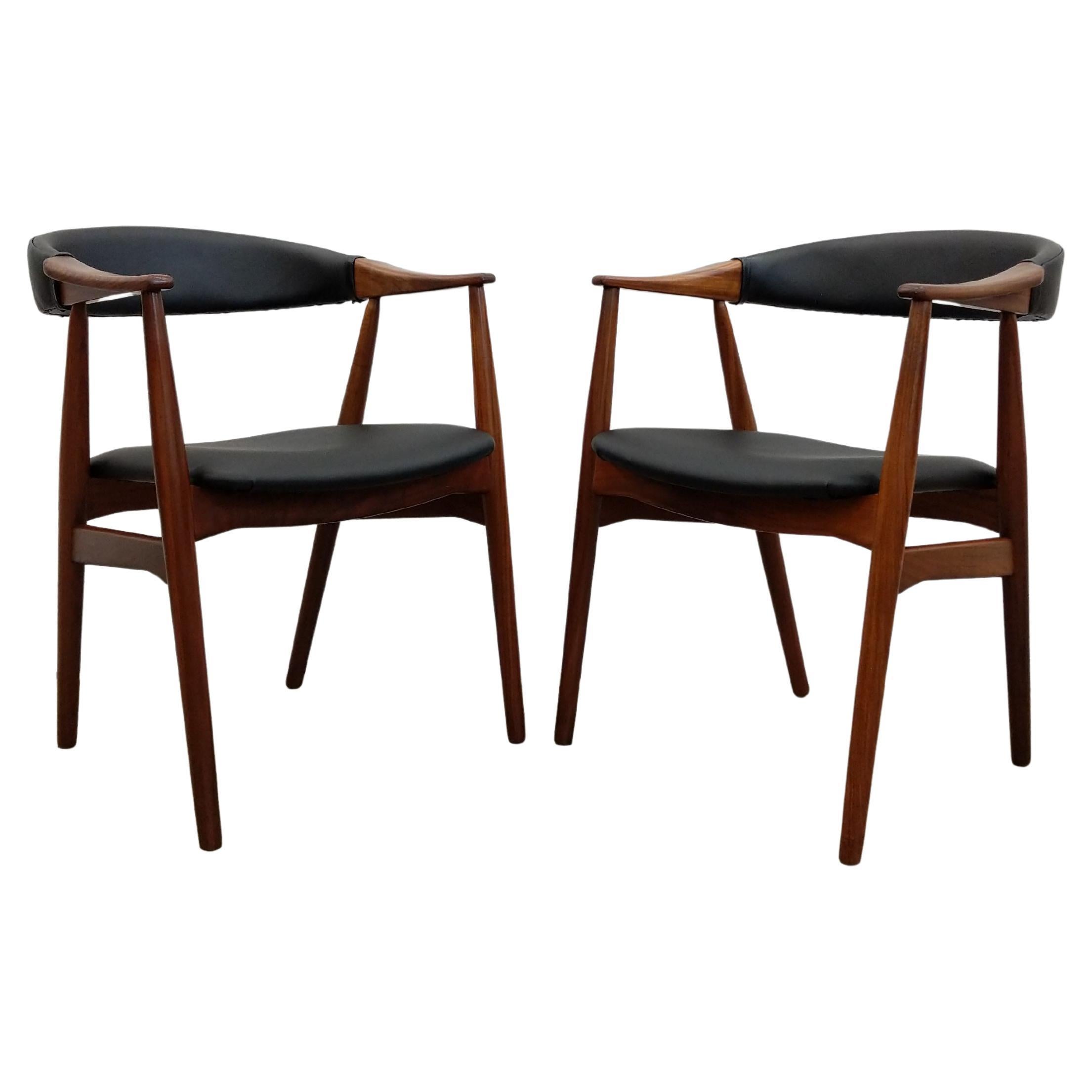 Pair of Vintage Danish Modern Armchairs by Th. Harlev in vendita