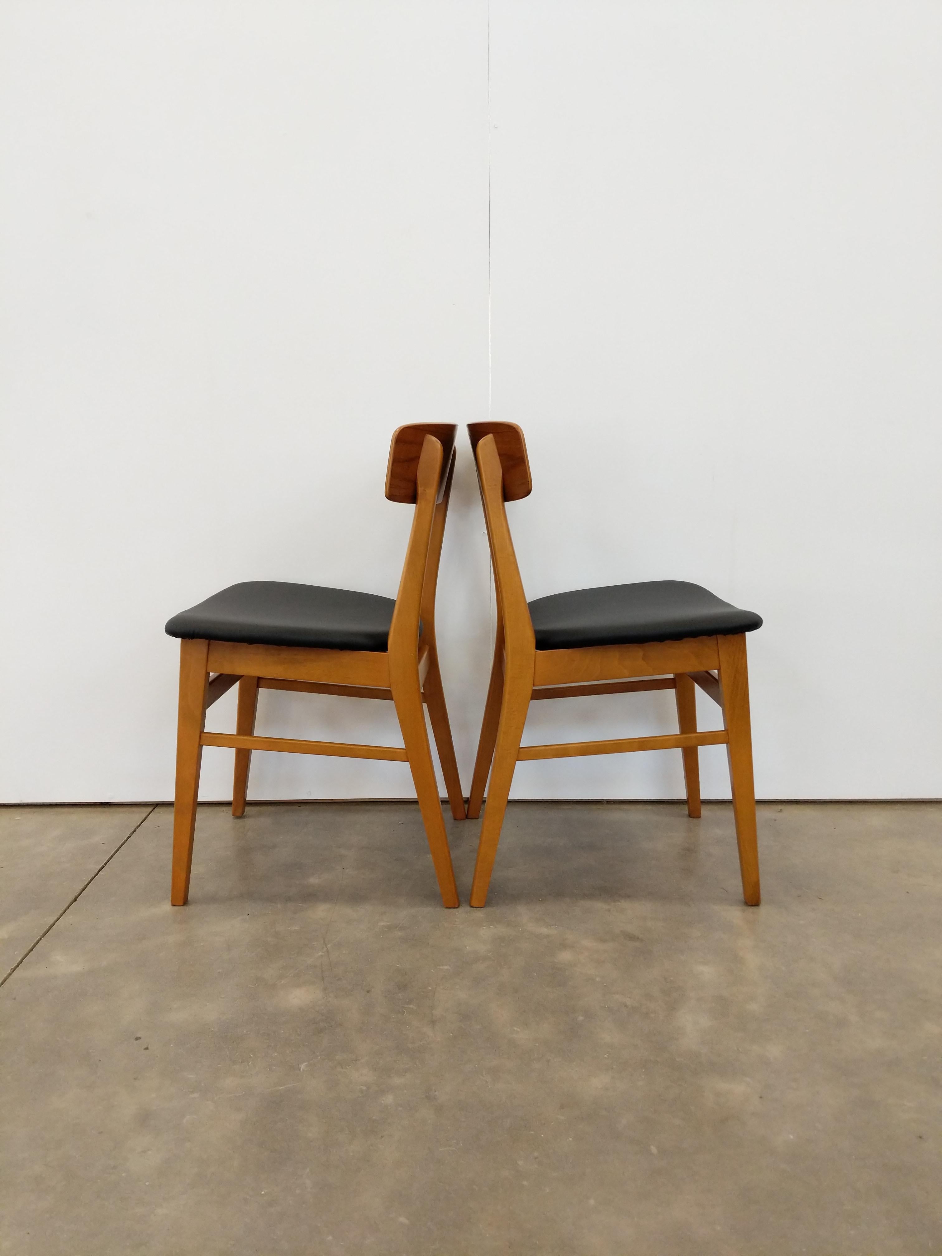 Pair of Vintage Danish Modern Dining Chairs by Farstrup (Dänisch)