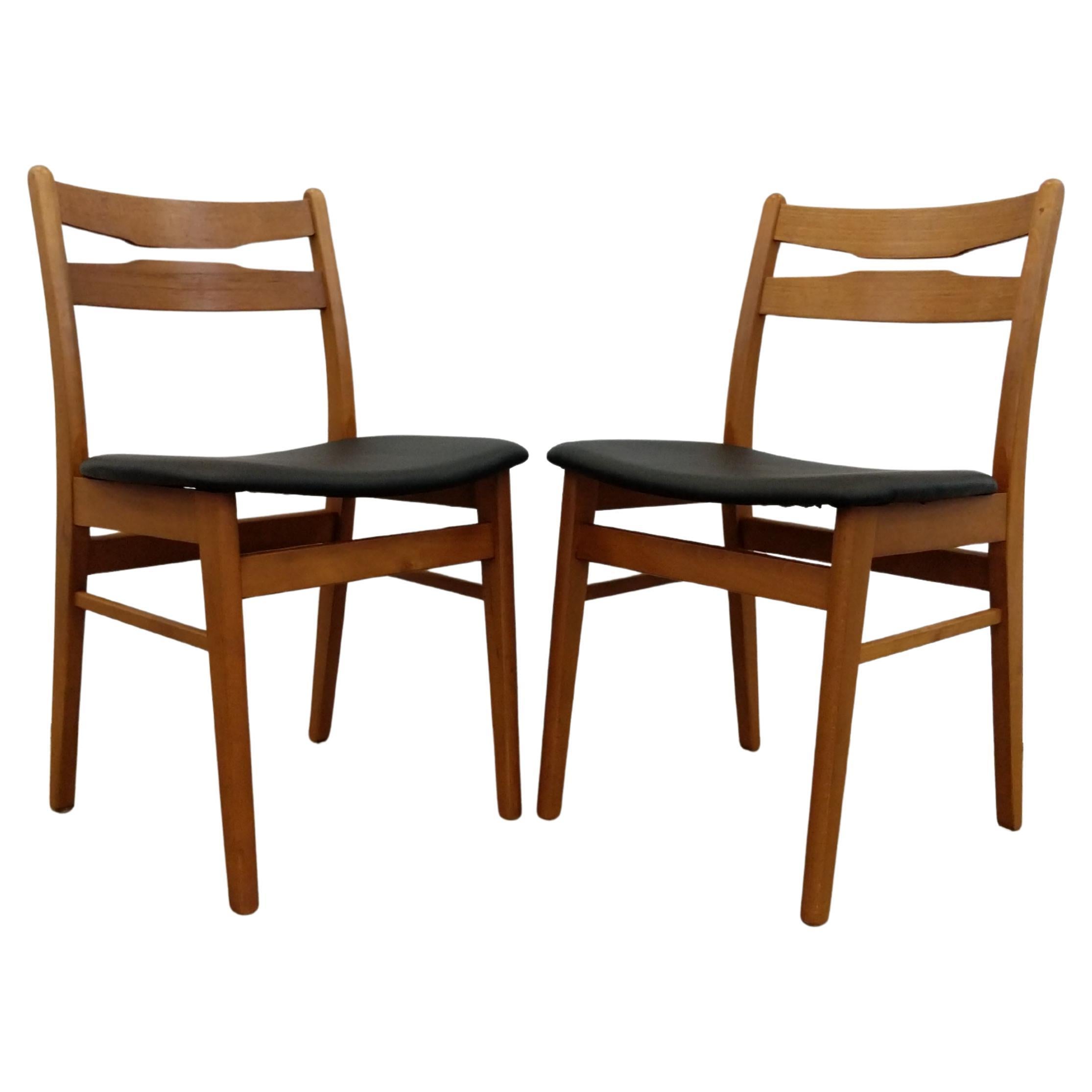 Coppia di sedie da pranzo moderne danesi d'epoca