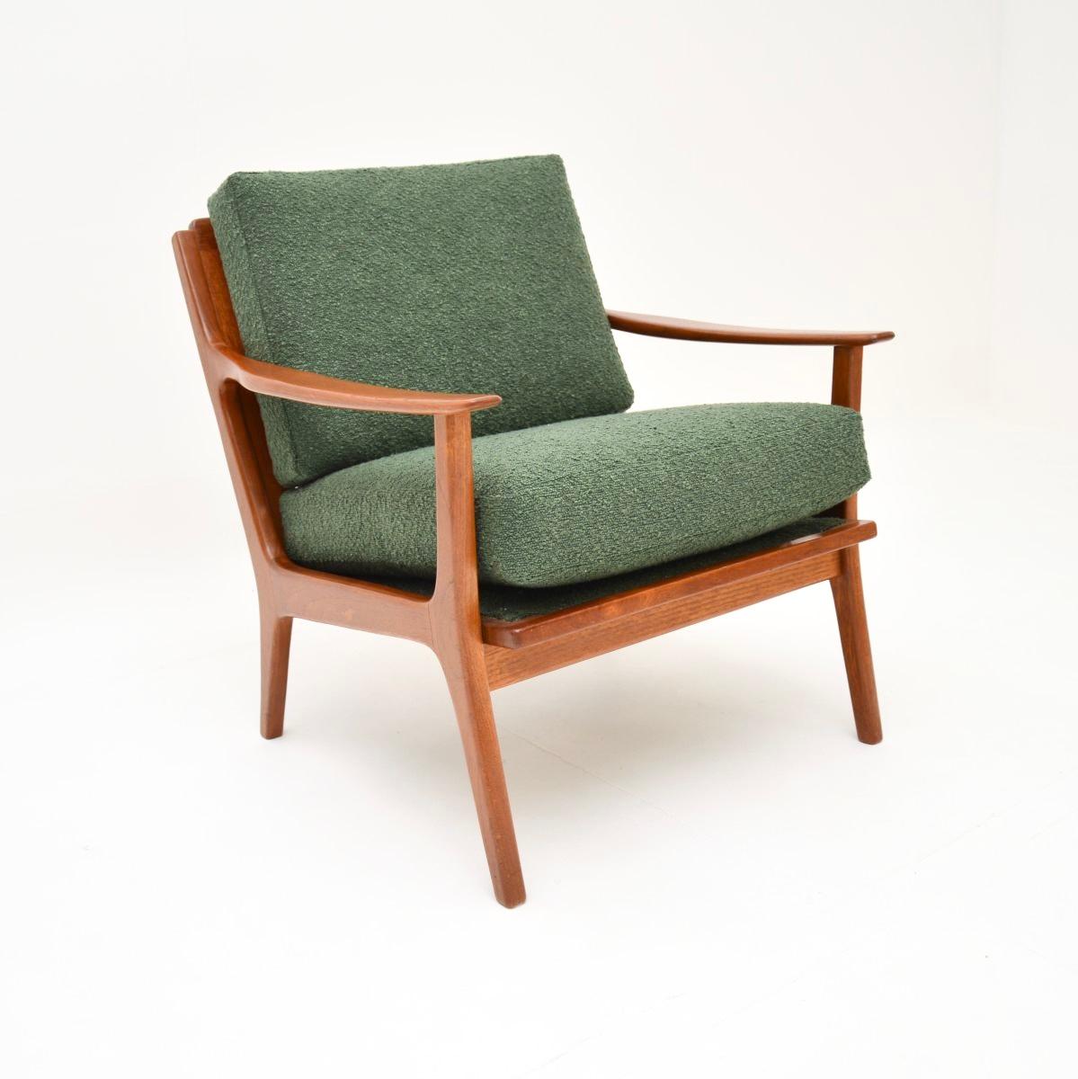 Mid-20th Century Pair of Vintage Danish Teak Armchairs For Sale