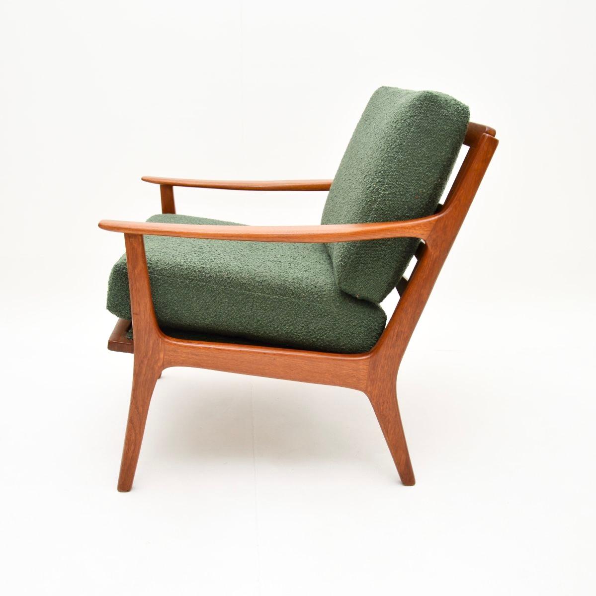 Fabric Pair of Vintage Danish Teak Armchairs For Sale
