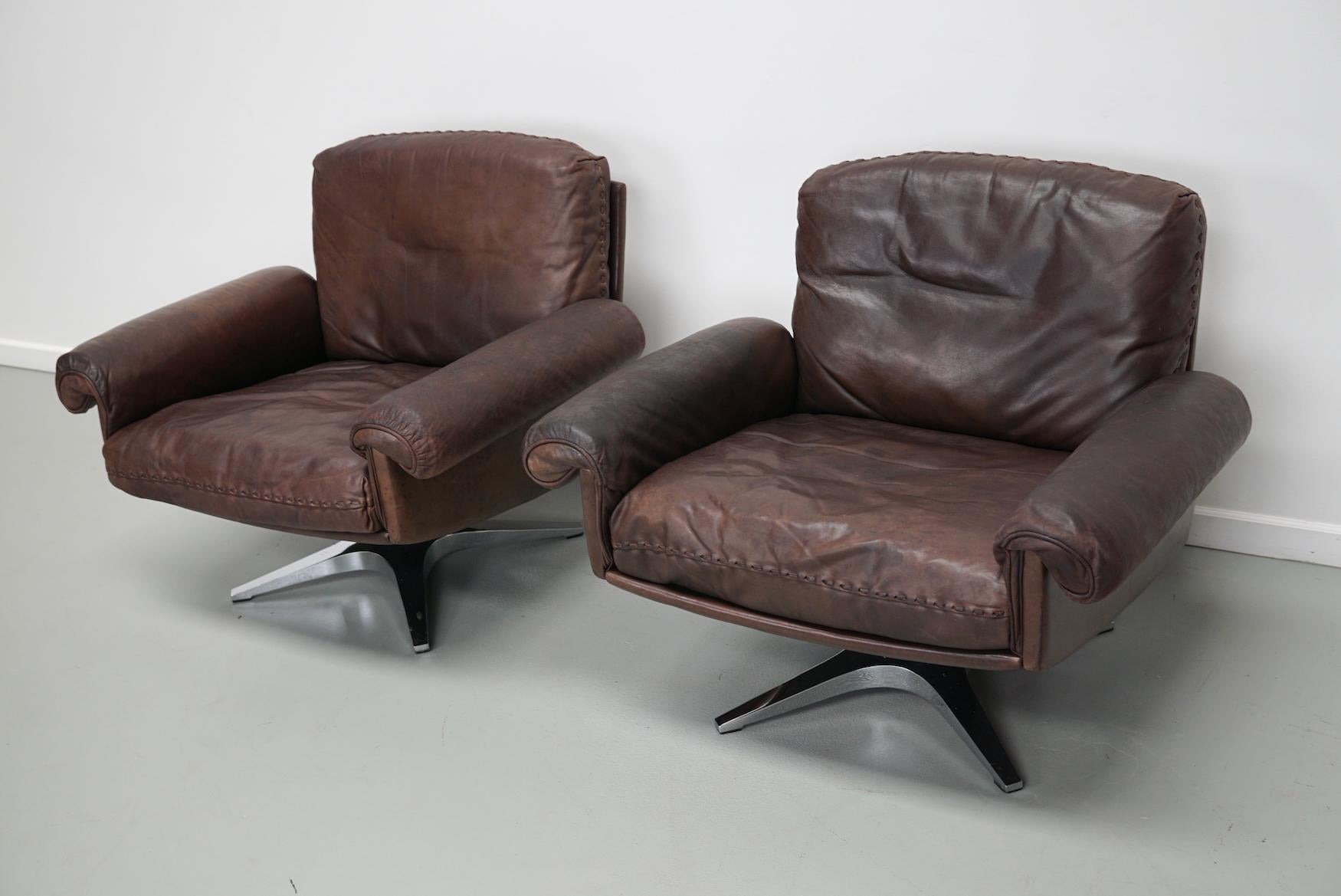 Paar Vintage De Sede DS-31 Drehsessel aus braunem Leder im Zustand „Gut“ in Nijmegen, NL
