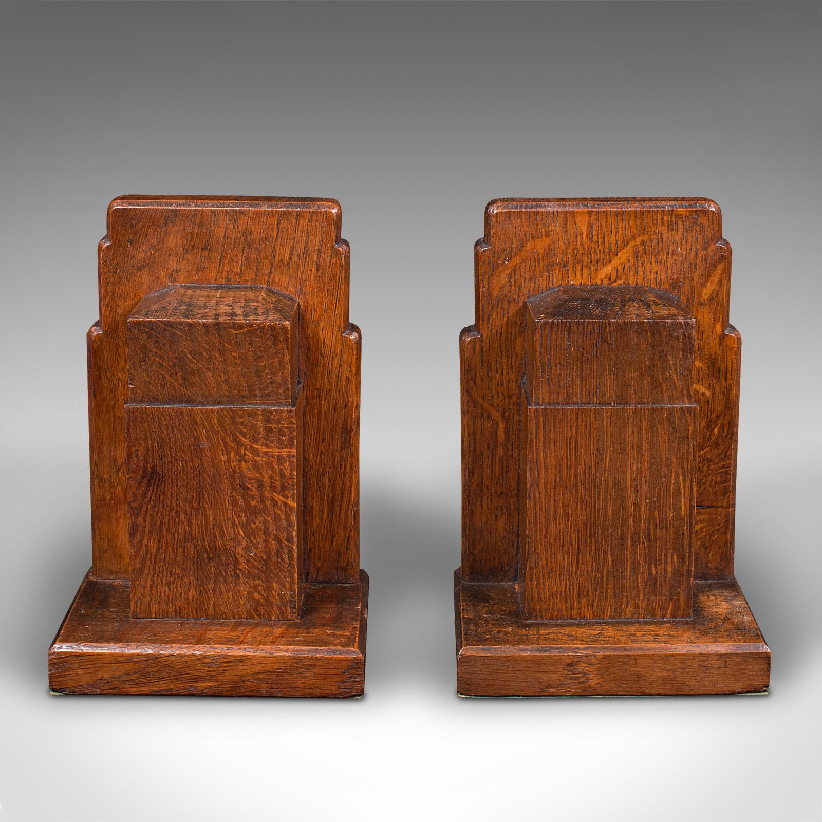 British Pair of Vintage Decorative Bookends, English, Oak, Book Rest, Early 20th, C.1930 For Sale