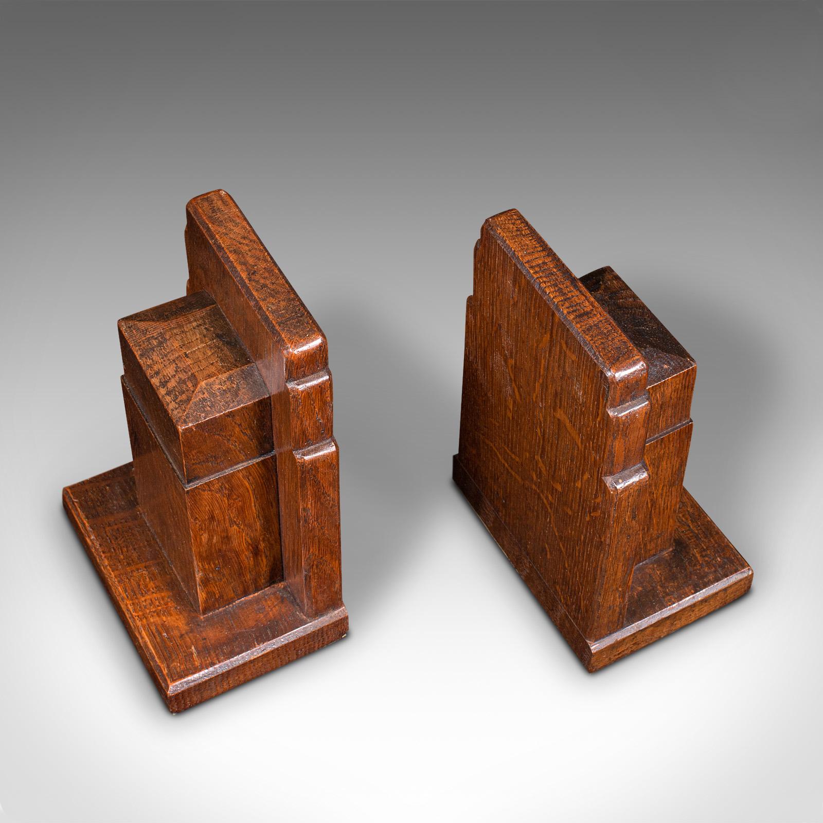 20th Century Pair of Vintage Decorative Bookends, English, Oak, Book Rest, Early 20th, C.1930 For Sale