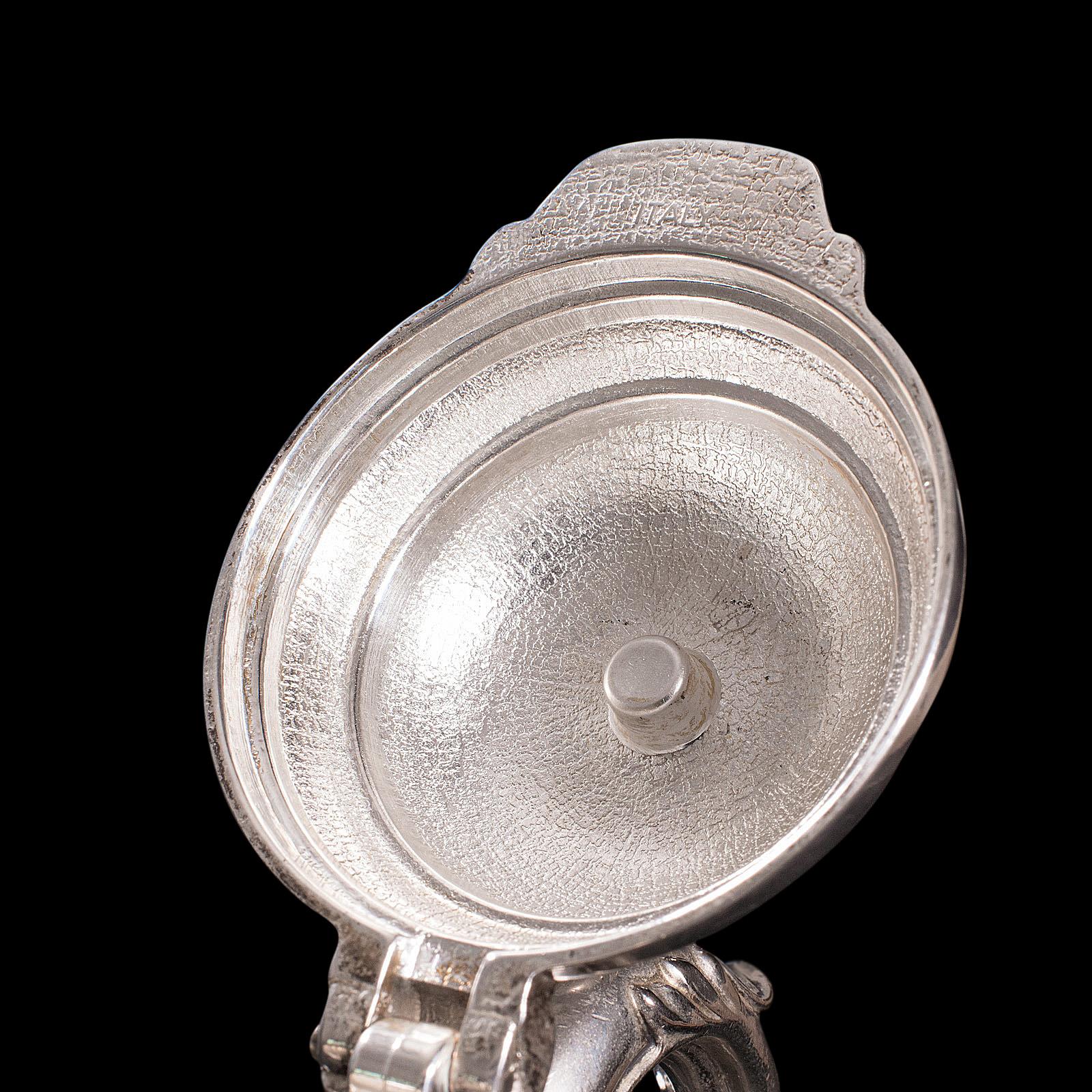 Coppia di caraffe decorative d'epoca Ewers, italiane, in vetro, Claret, per servire il vino, 1960 in vendita 5
