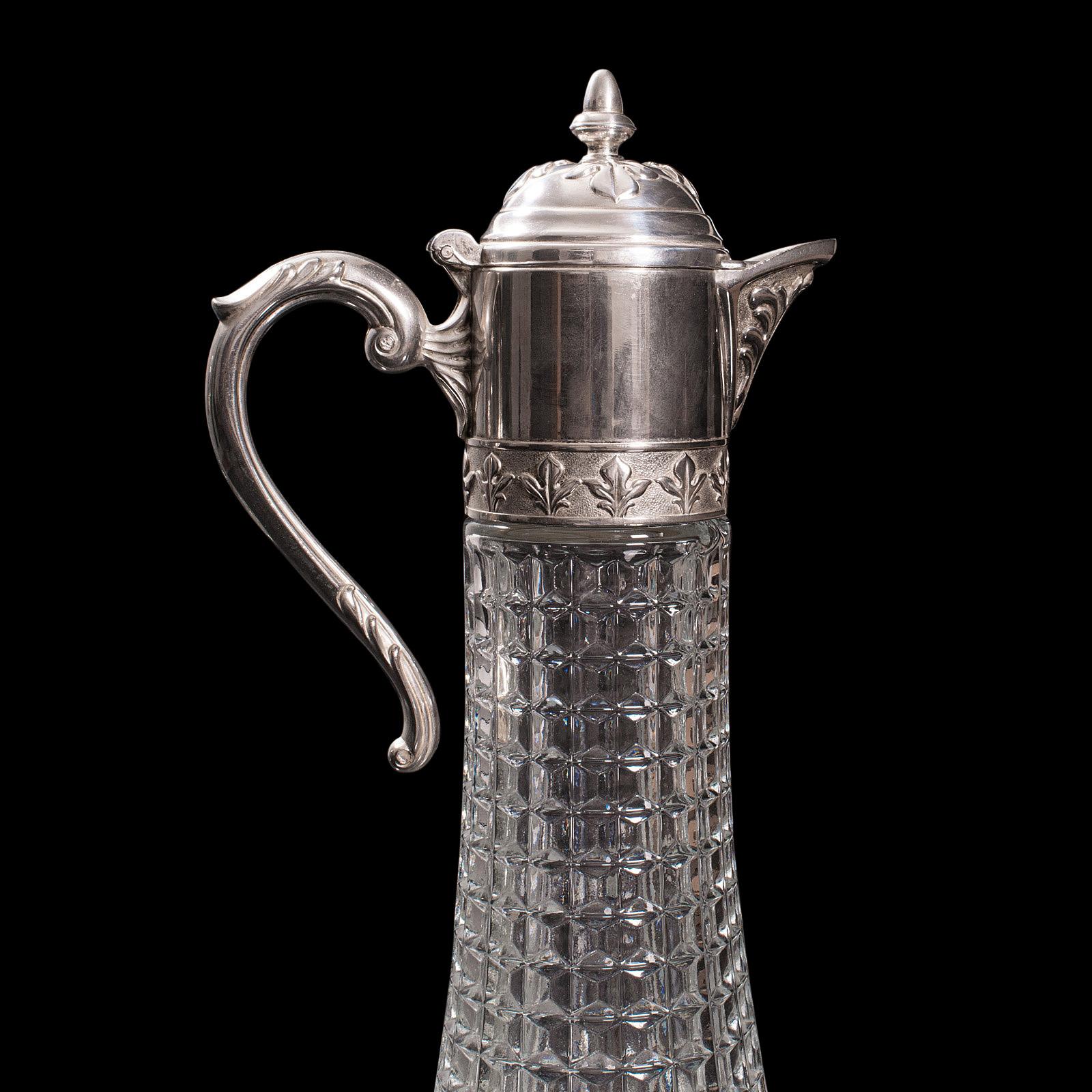 Coppia di caraffe decorative d'epoca Ewers, italiane, in vetro, Claret, per servire il vino, 1960 in vendita 2
