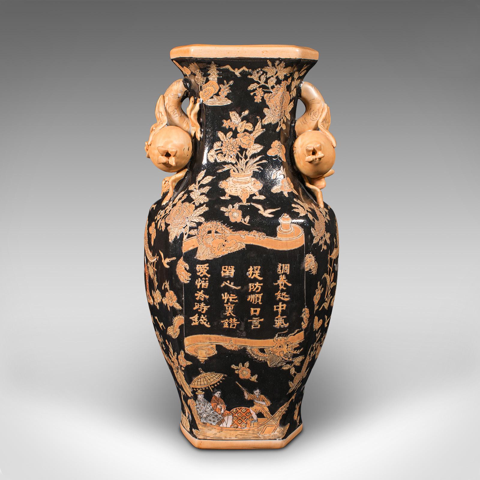 Chinois Paire de vases décoratifs vintage, chinois, céramique, urne de fleurs séchées, fin du 20e siècle en vente