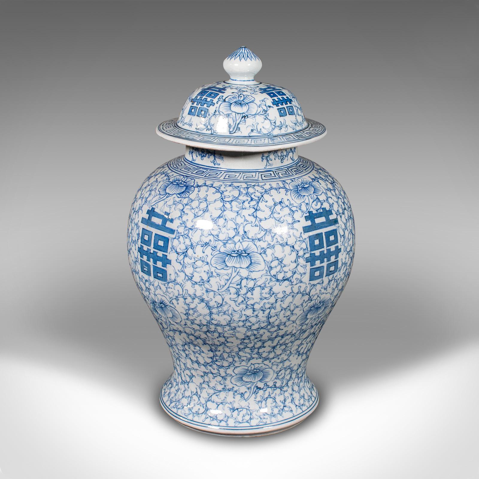 Dekorative Vintage-Vasen, chinesisch, Keramik, Blumenurne, Art déco, um 1940, Paar im Angebot 2
