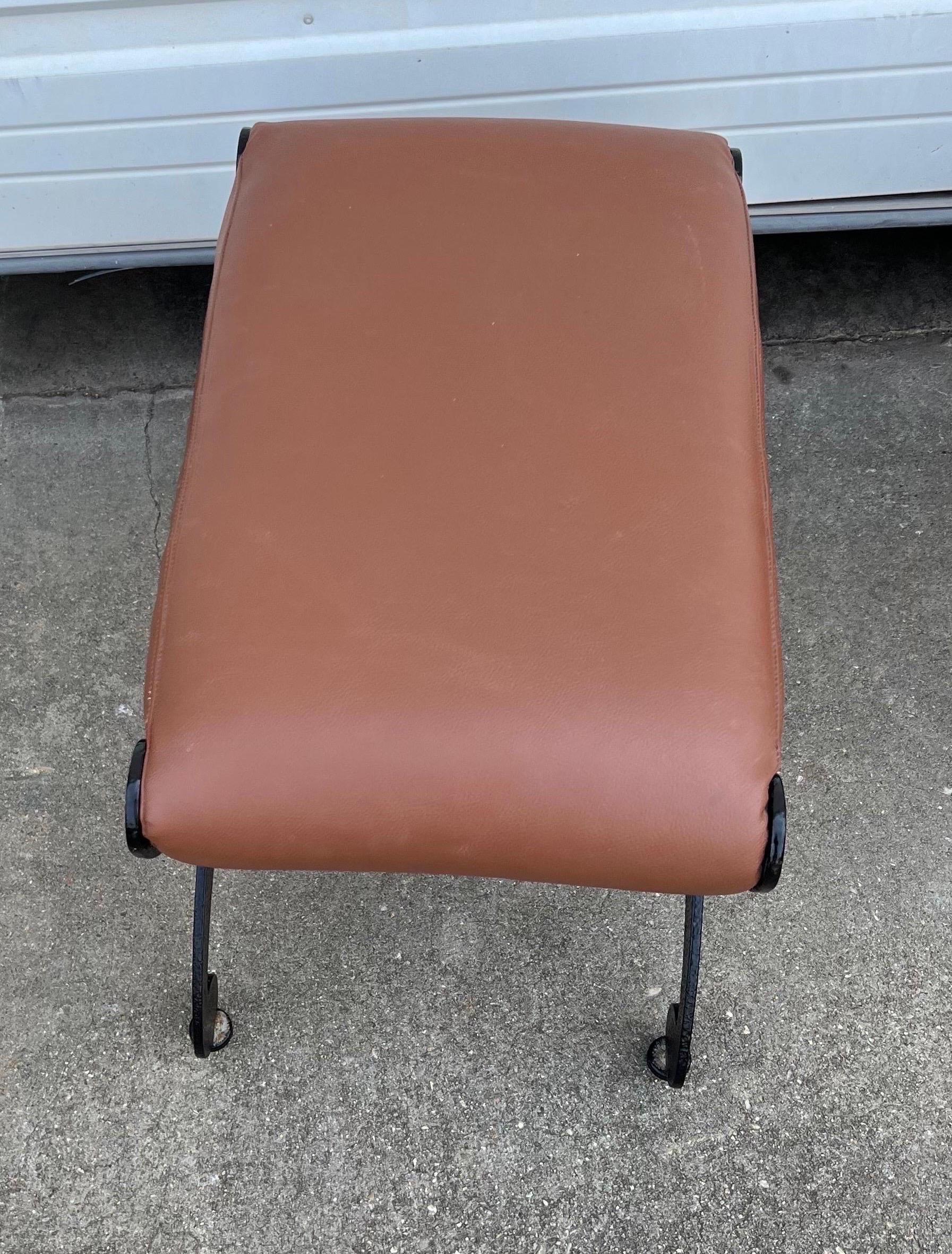 20th Century Pair of vintage designer leather stools  For Sale