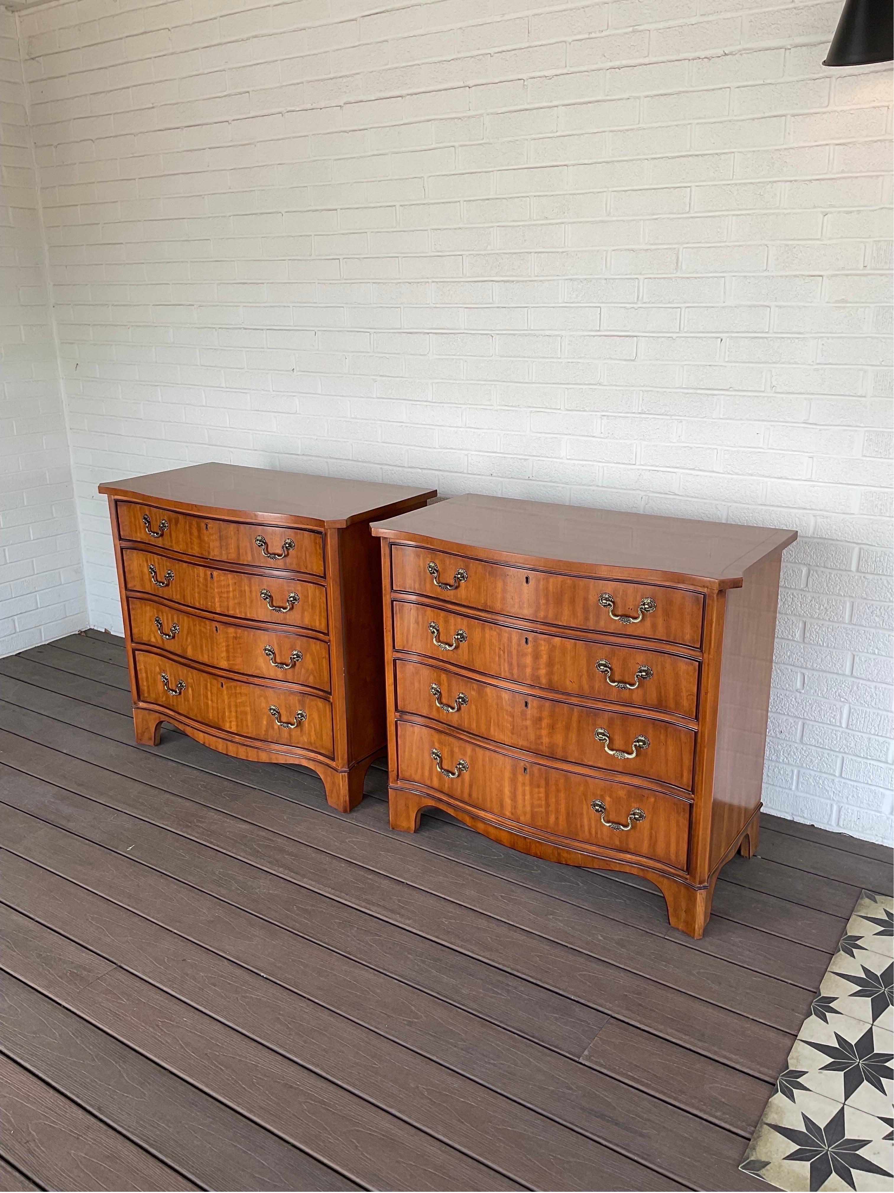 Pair of Vintage Devoncourt Bachelor Chests from Drexel 4