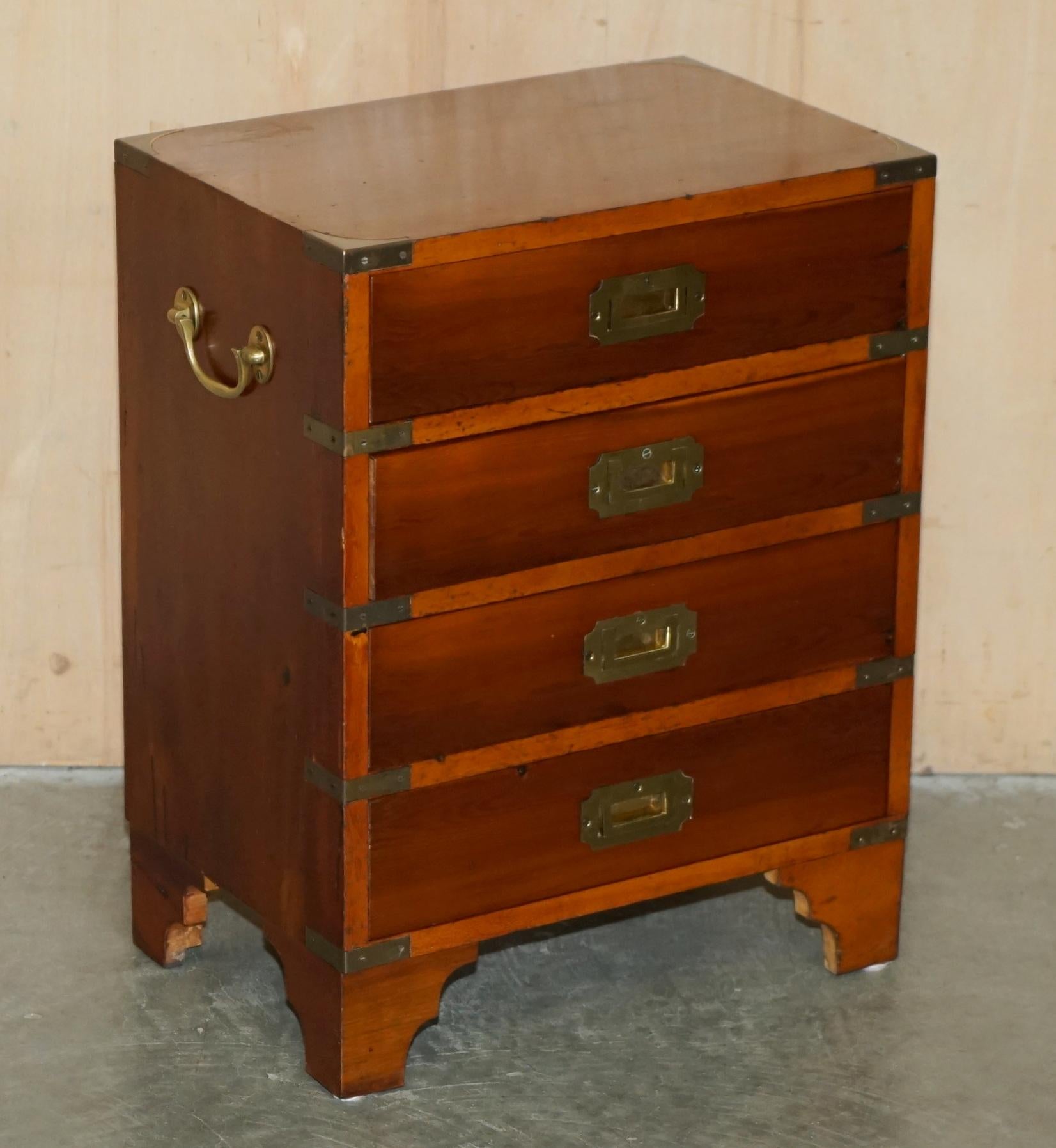 PAIR OF ViNTAGE DISTRESSED MILITARY CAMPAIGN BURR YEW WOOD SIDE TABLE DRAWERS For Sale 5