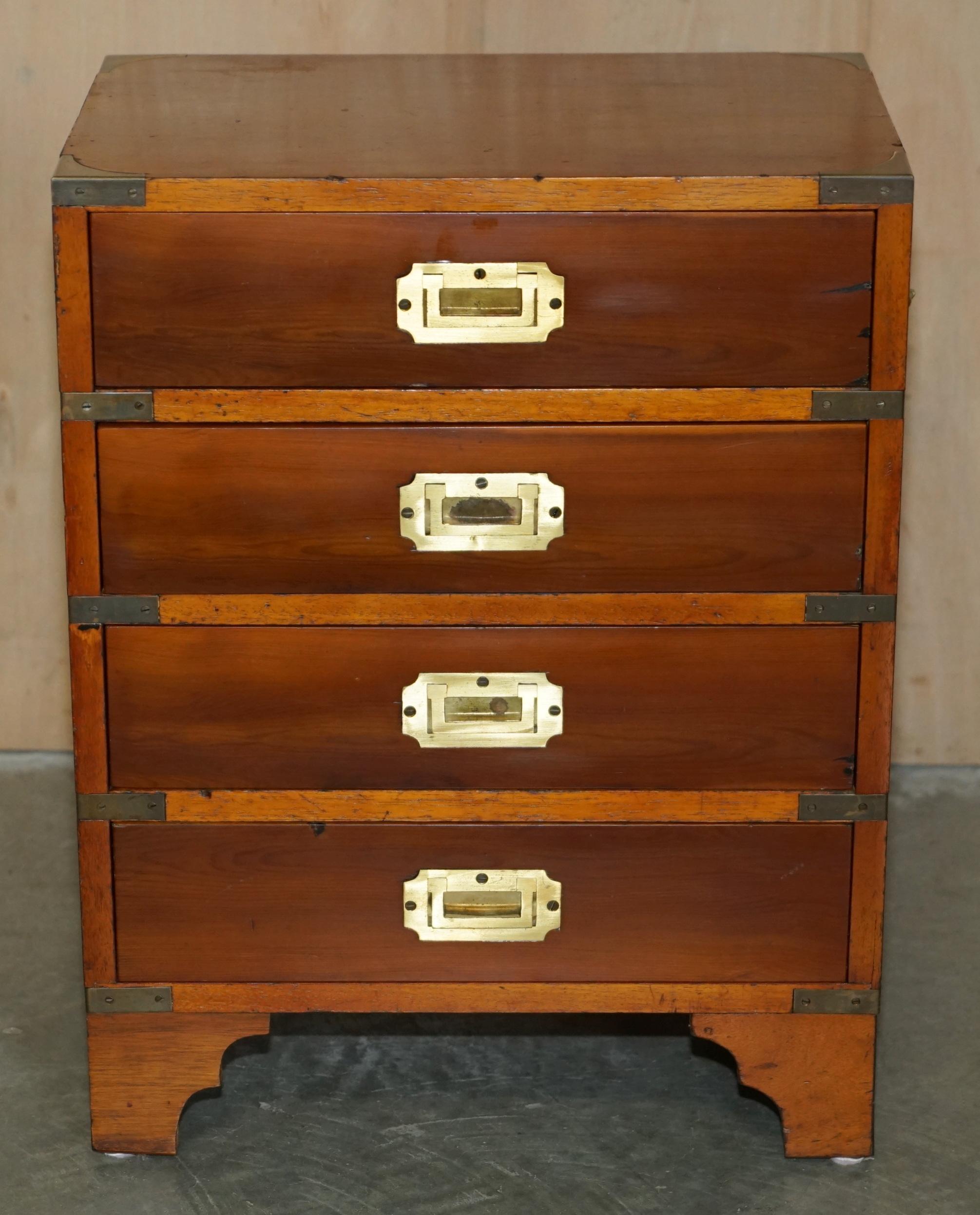 PAIR OF ViNTAGE DISTRESSED MILITARY CAMPAIGN BURR YEW WOOD SIDE TABLE DRAWERS For Sale 7