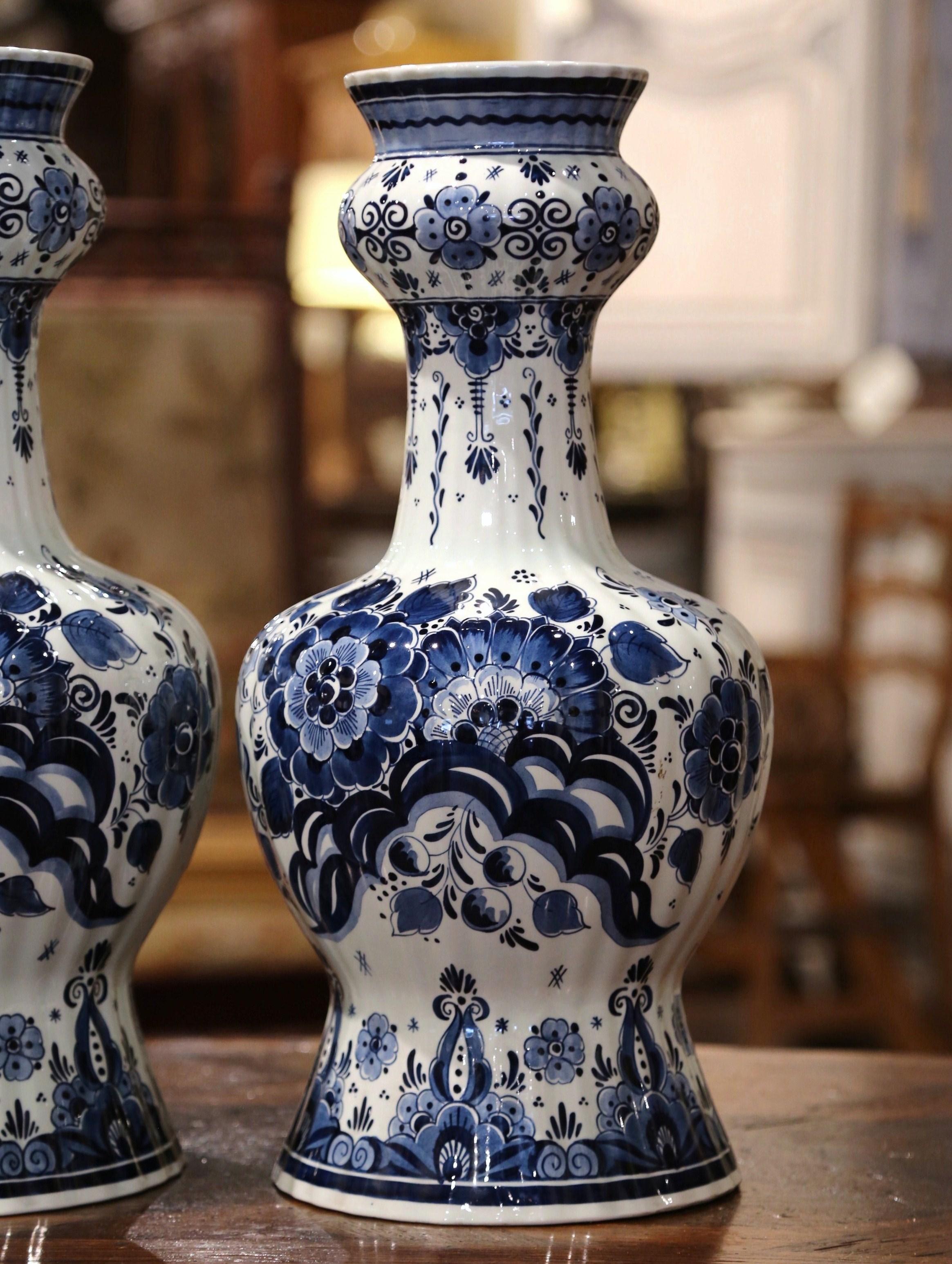 Pair of Vintage Dutch Hand Painted Blue and White Faience Delft Vases In Excellent Condition In Dallas, TX