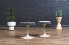 Pareja de taburetes giratorios vintage Eero Saarinen Tulip para Knoll