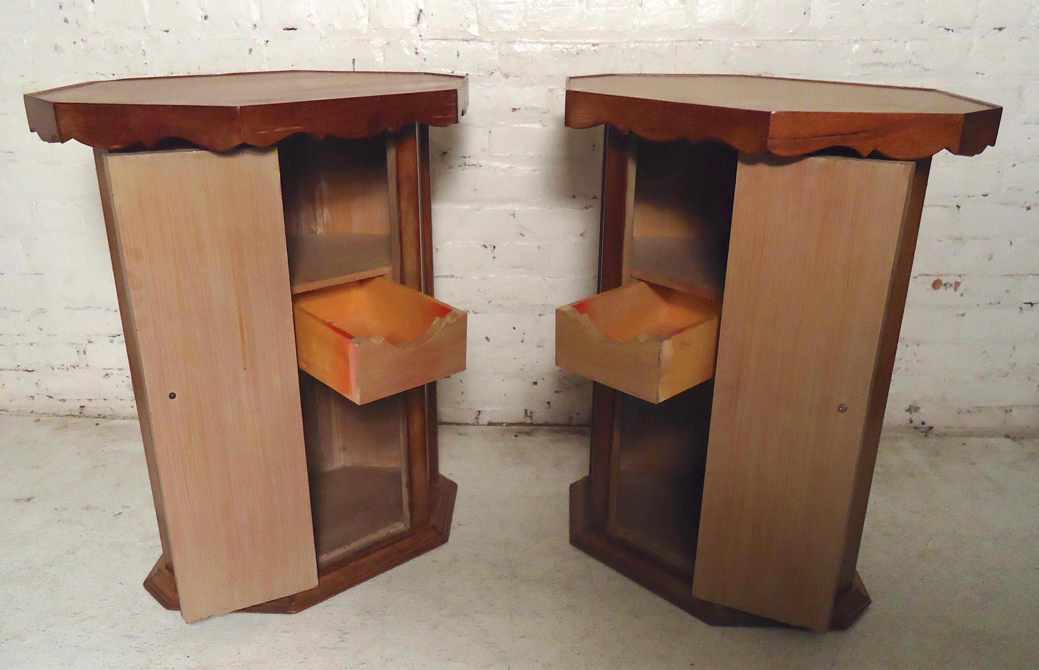 Mid-20th Century Pair of Vintage End Tables