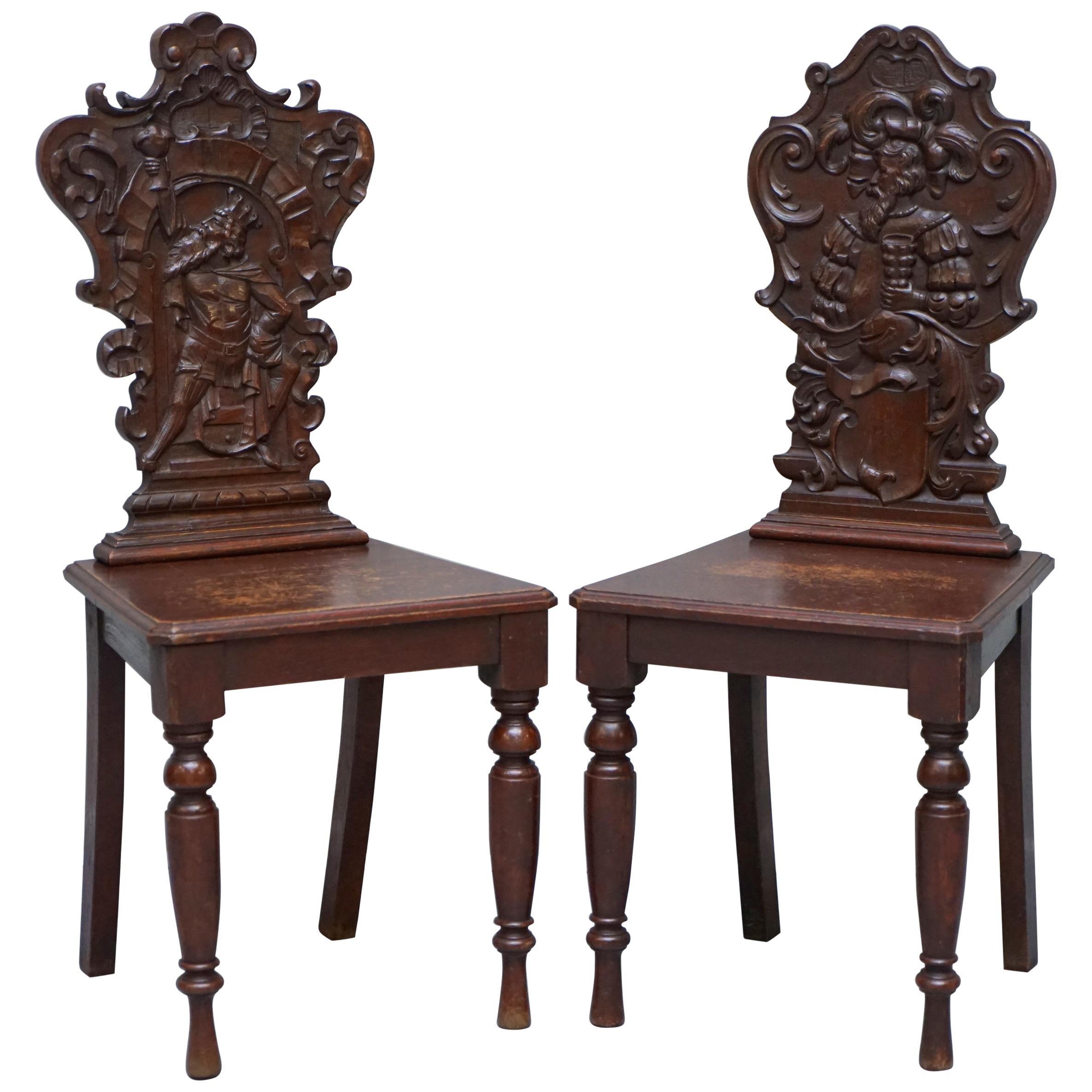 Pair of Vintage English Oak Occasional Hall Chairs Depicting King & Gentleman