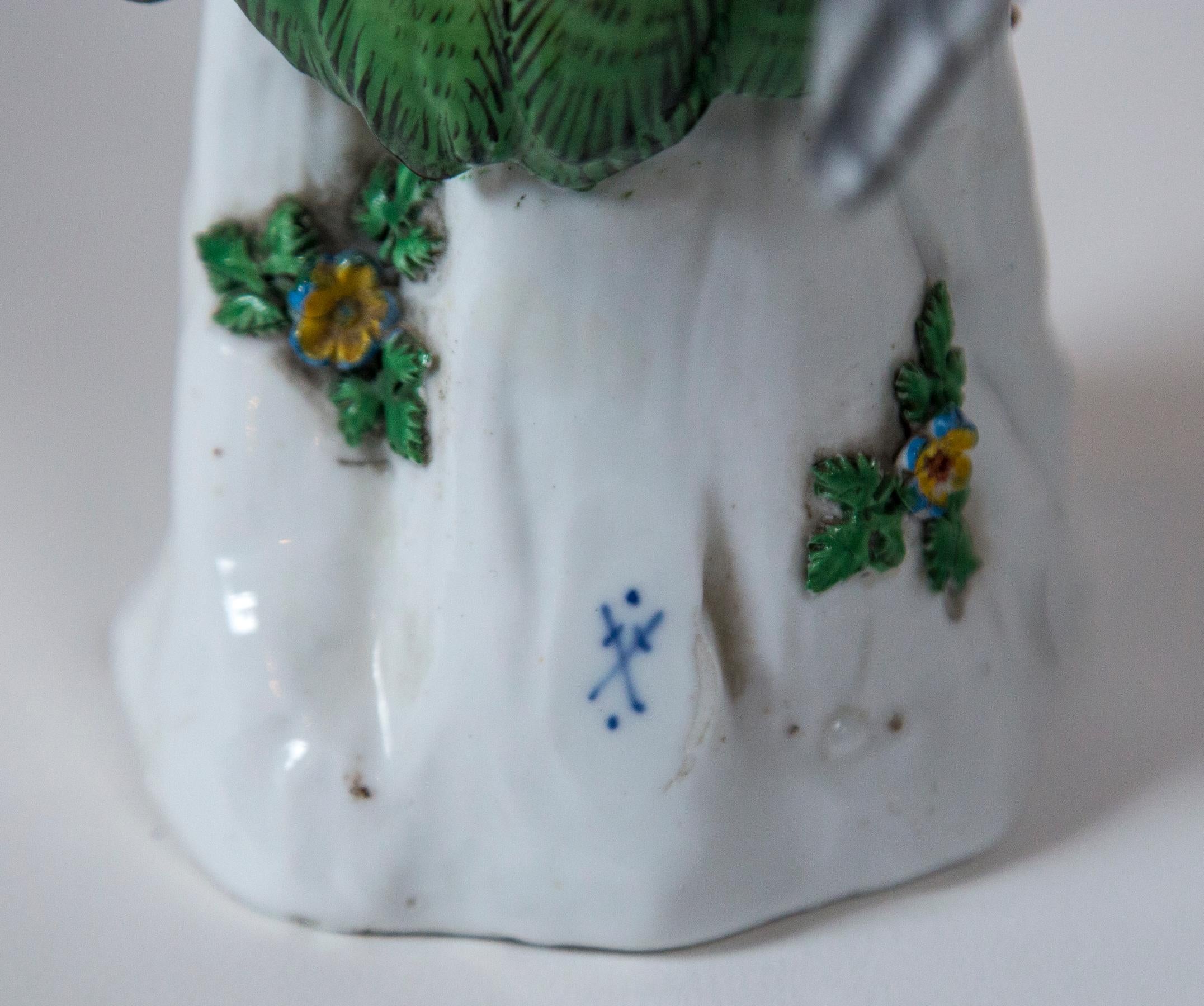 Paar europäische Papageien aus Porzellan im Vintage-Stil im Angebot 5