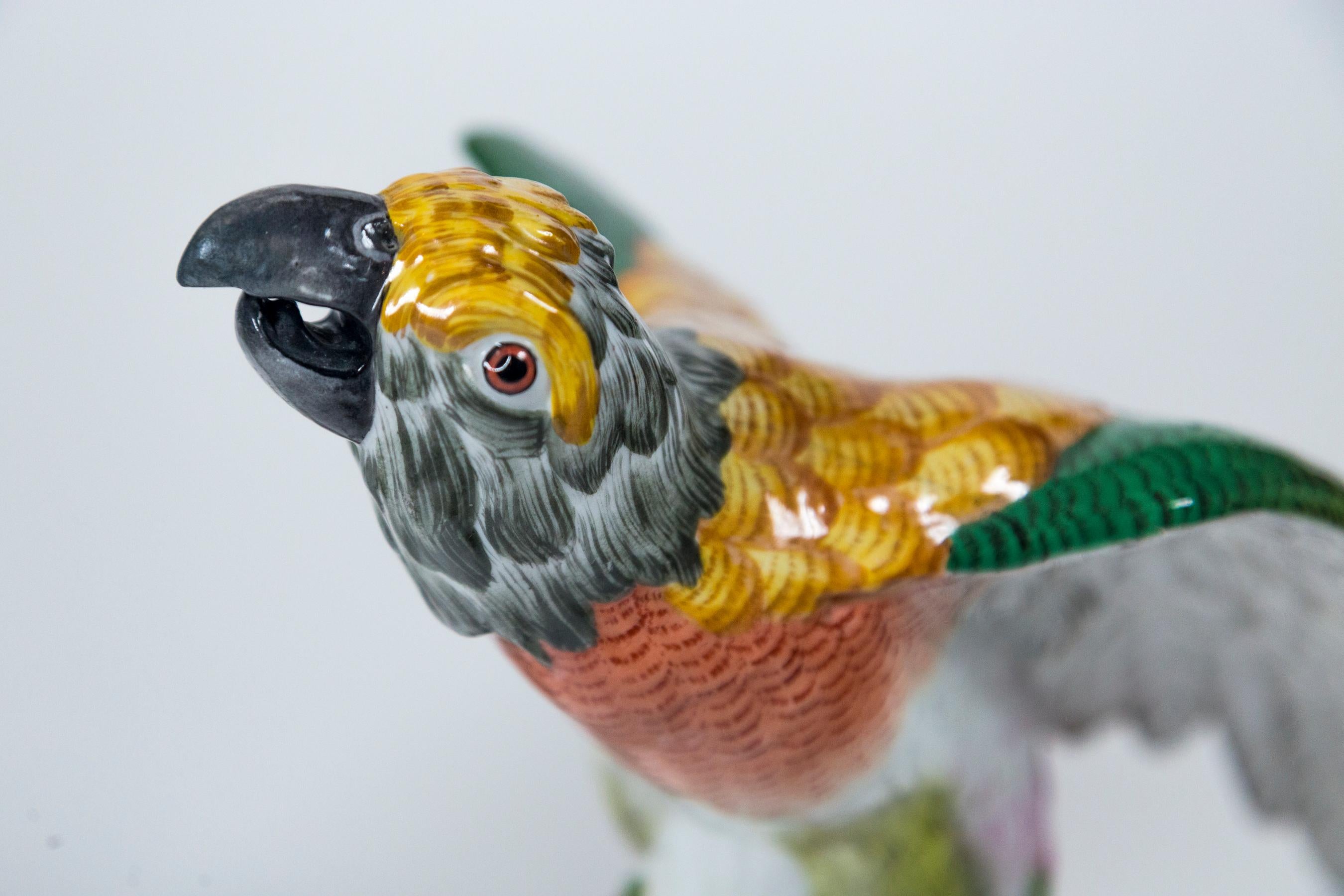 Pair of Vintage European Porcelain Parrots For Sale 9