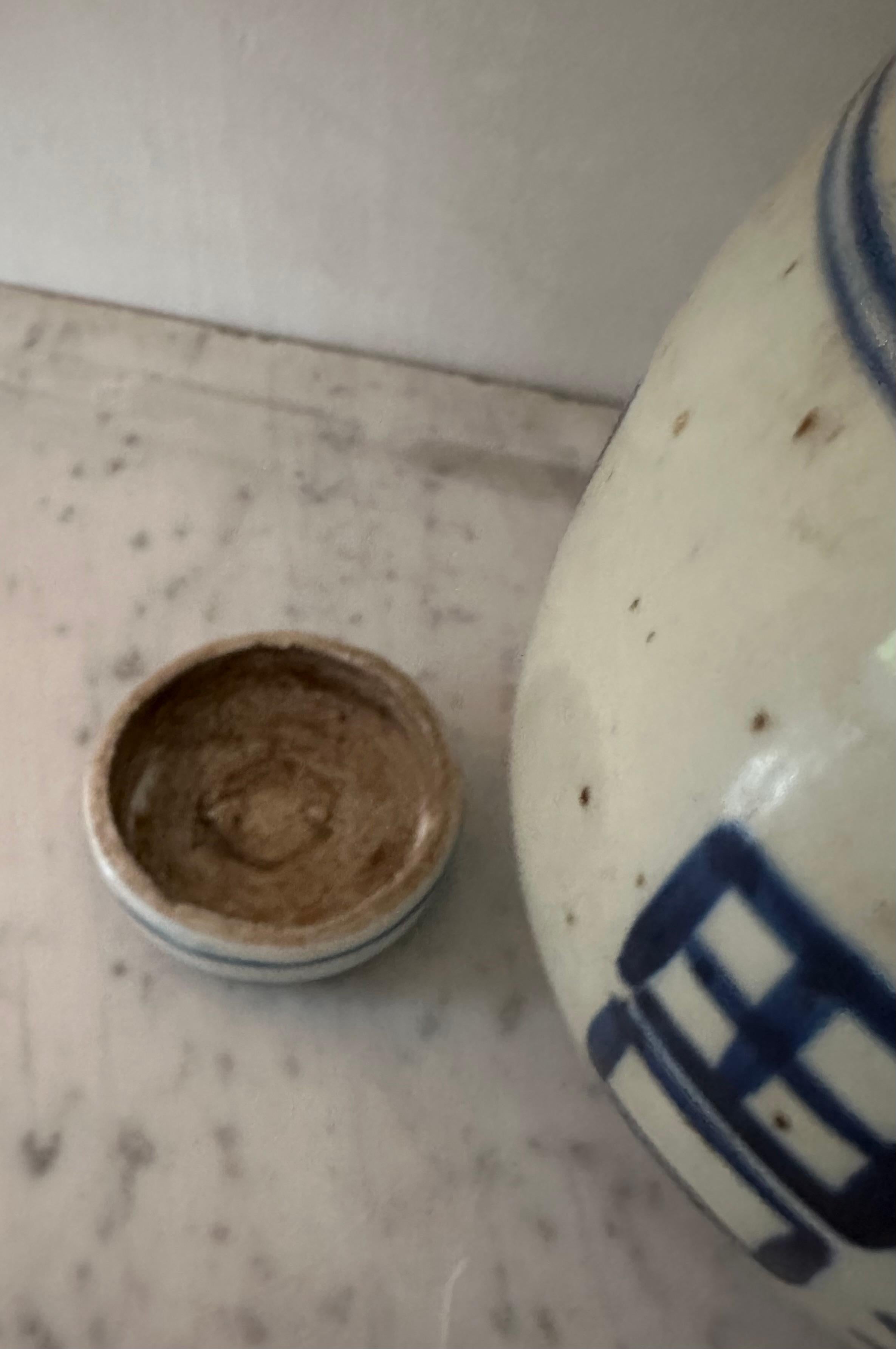 Paire de pots à gingembre chinois d'exportation bleu et blanc en vente 9