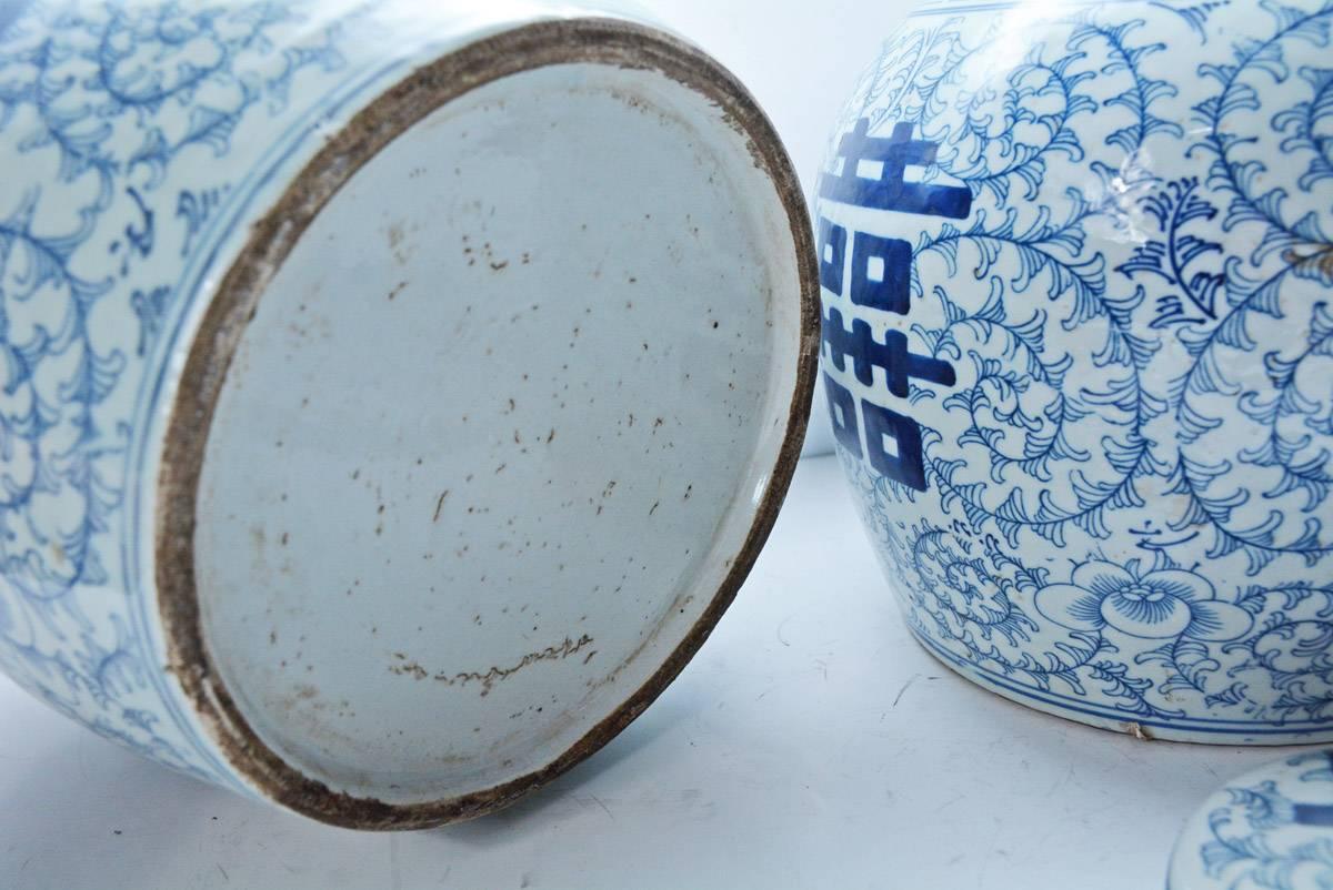 Pair of Vintage Export Porcelain Chinese Ginger Jars 1