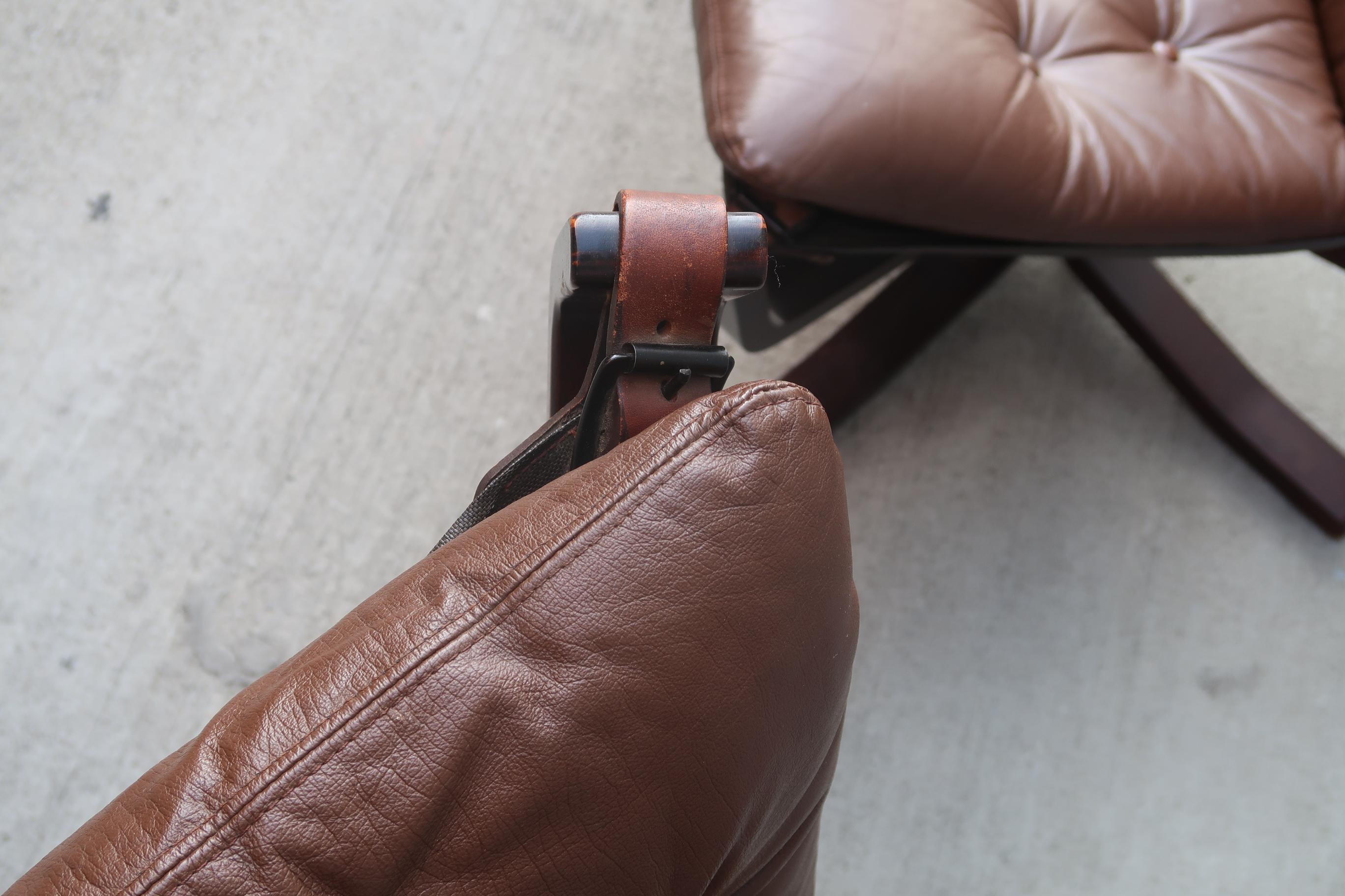 Paar Vintage Falcon Stühle im Angebot 2