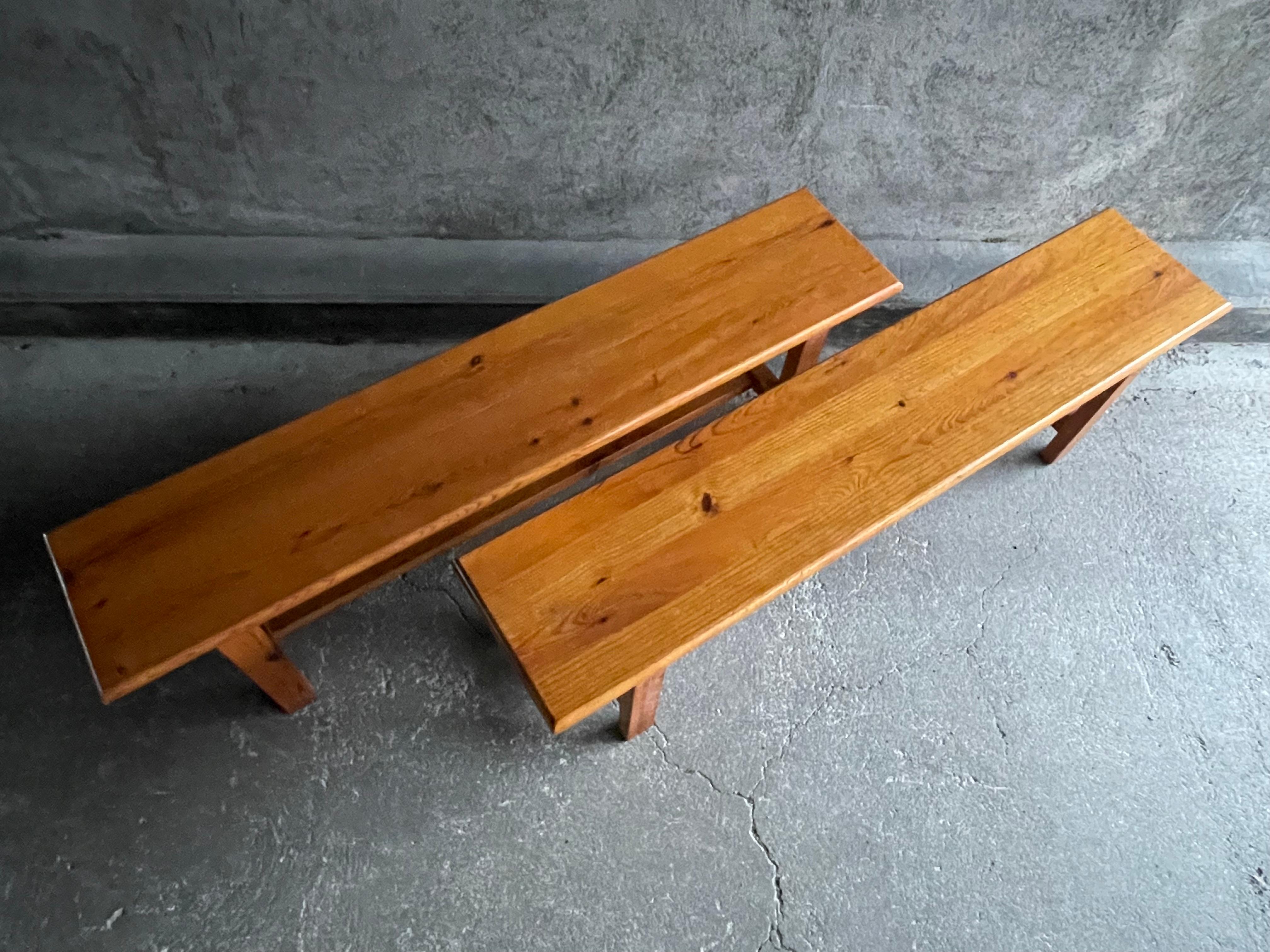 Pair of vintage fir benches. Nice patina and in good condition. Perfectly solid structure and very stable seat. Dimensions: l150 x p31 x h45 cm.
