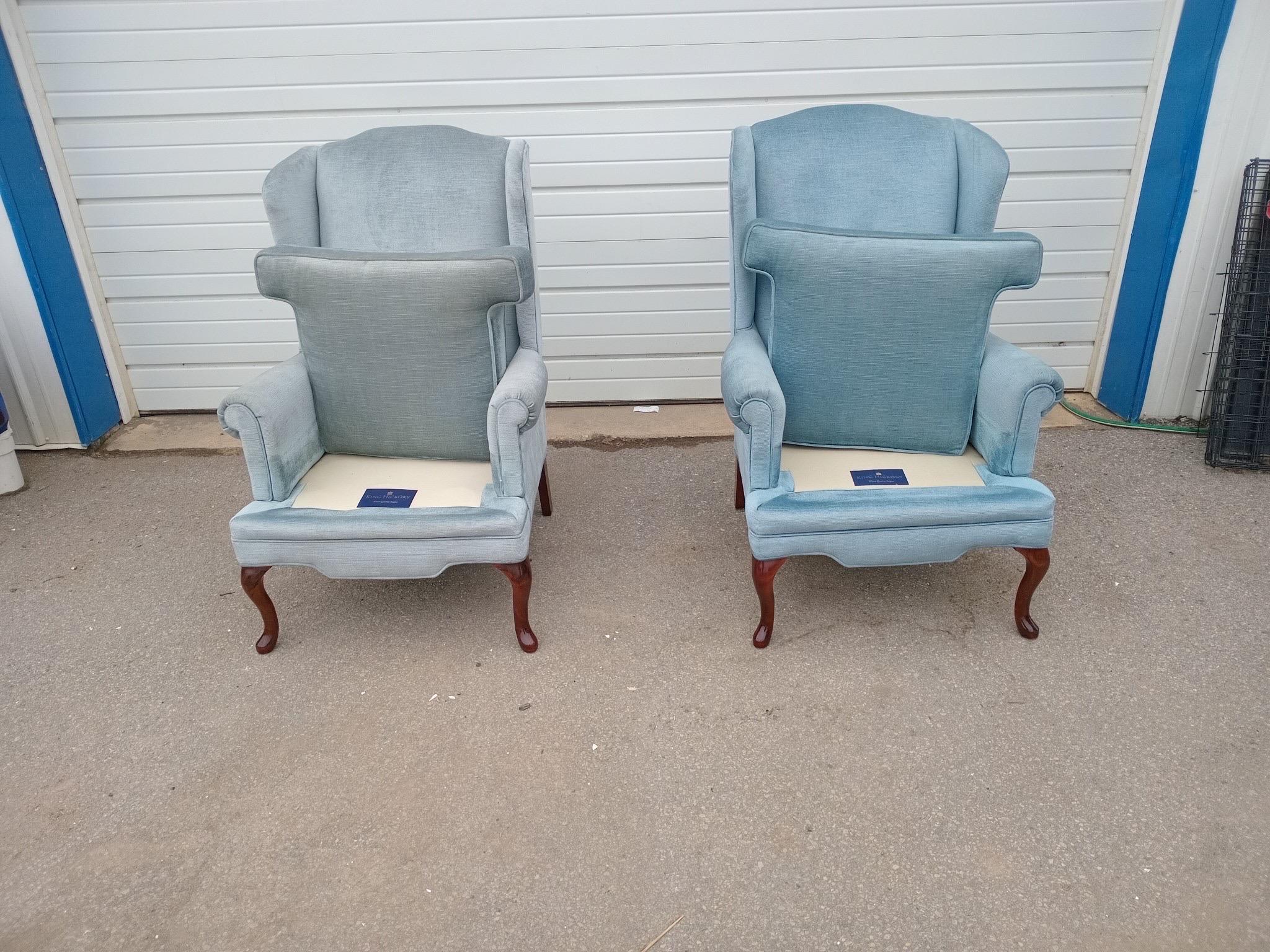 American Pair of Vintage Fireside Wingback Chairs by King Hickory